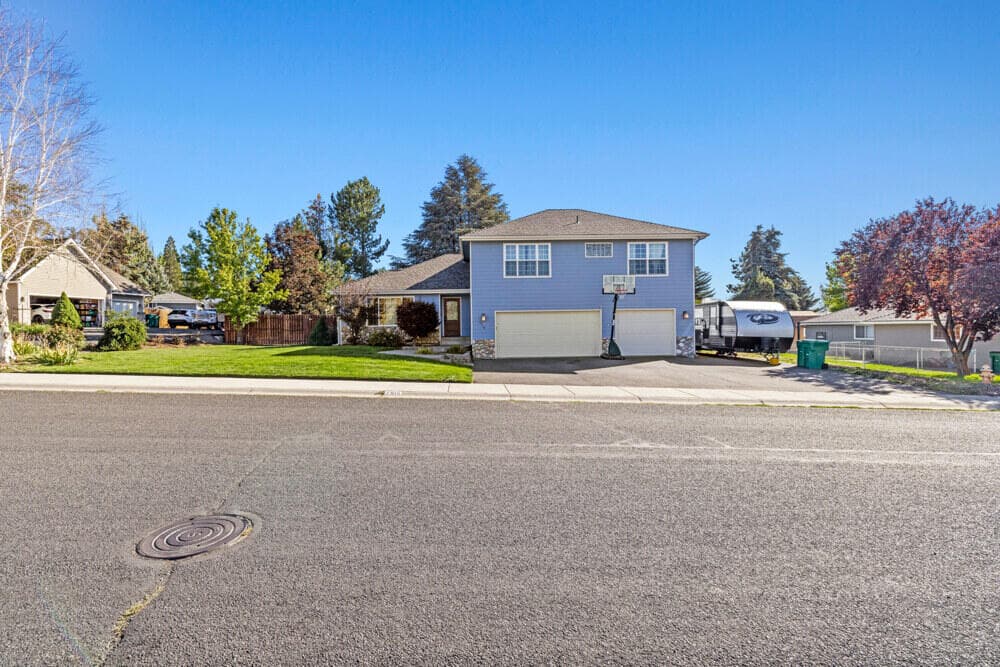 IMG_0018. Photo 4 of 27, 7016 Hager Lane, Klamath Falls, OR 97603