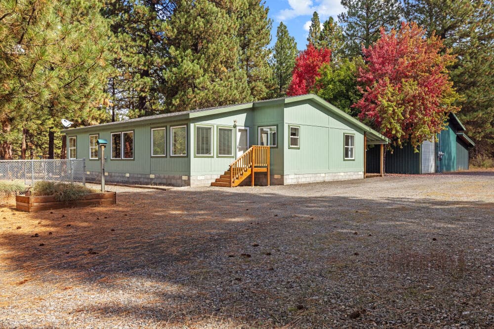 1. Photo 1 of 61, 22929 Horseshoe Way, Klamath Falls, OR 97601