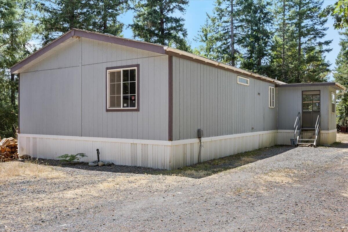 22-IMG_0850. Photo 1 of 21, 197 Gold Canyon Drive, Selma, OR 97538