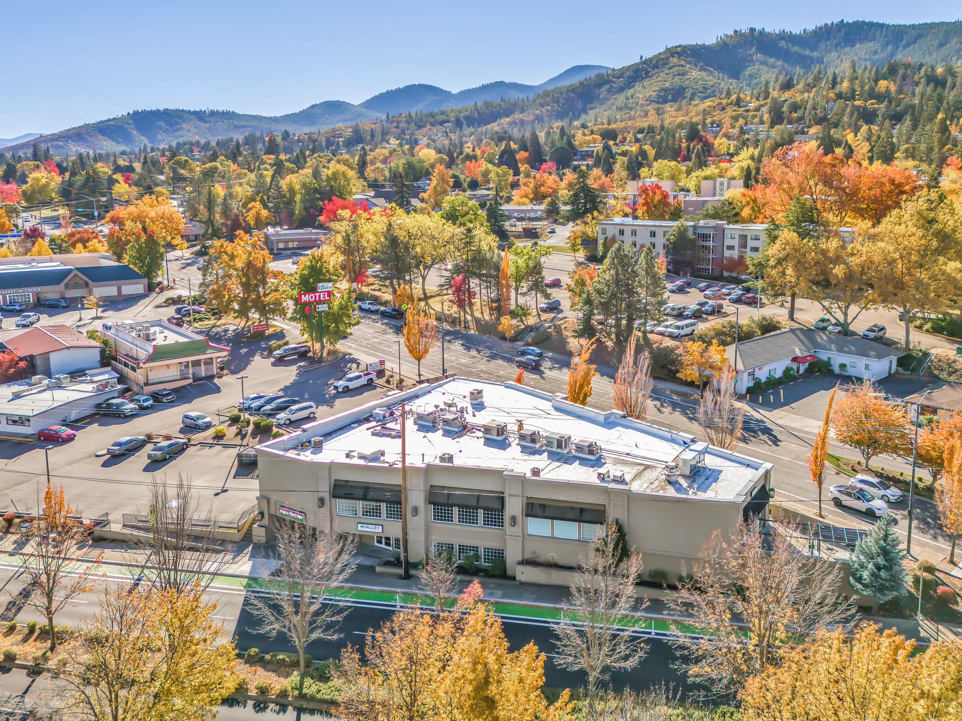 DJI_20241106101949_0016_D. Photo 4 of 8, 1400 Ashland Street Unit 3, Ashland, OR 97520