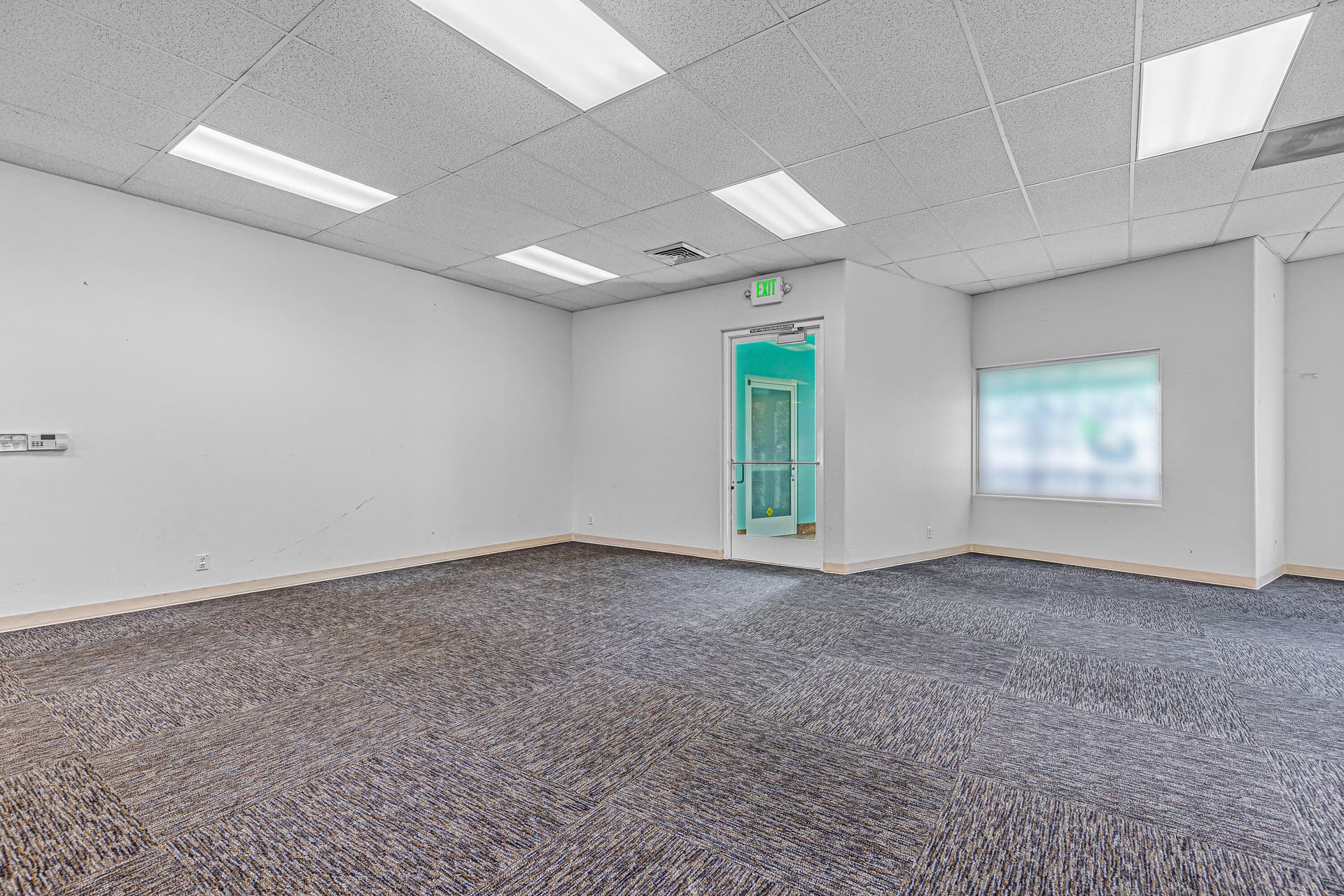 9R9A9041. Photo 2 of 8, 1400 Ashland Street Unit 3, Ashland, OR 97520