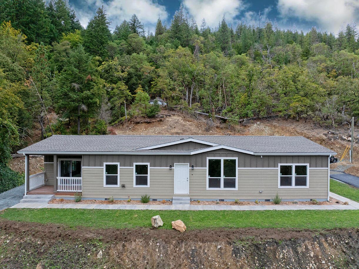 DJI_20251004175851_0125_D. Photo 1 of 38, 5572 Jumpoff Joe Creek Road, Grants Pass, OR 97526