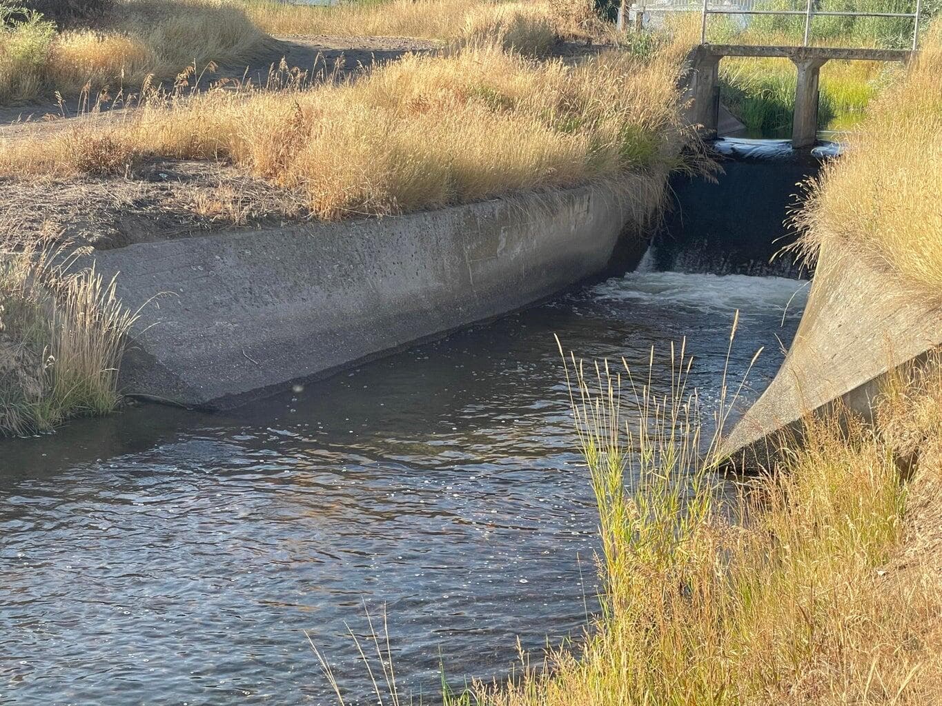 2 Canal. Photo 3 of 5, Scenic Loop Unit 10300, Lot 17, Culver, OR 97734