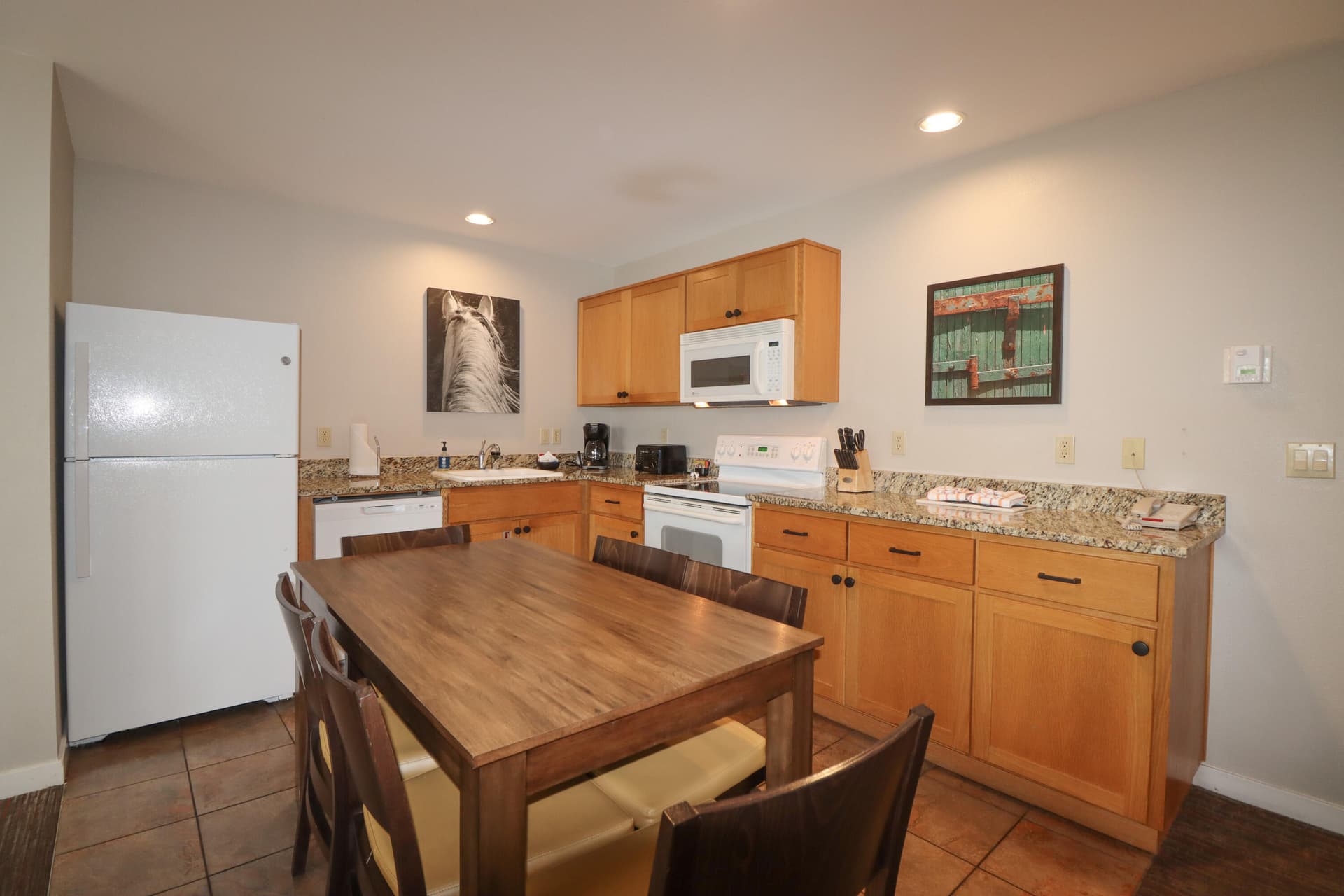 Kitchen (1 of 1). Photo 5 of 26, 18575 SW Century Drive Unit #823 aka 435, Bend, OR 97702