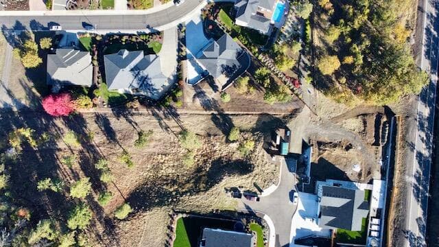 dji_fly_20251018_103238_730_176081297039. Photo 4 of 17, 1319 Crestmont Place, Eagle Point, OR 97524
