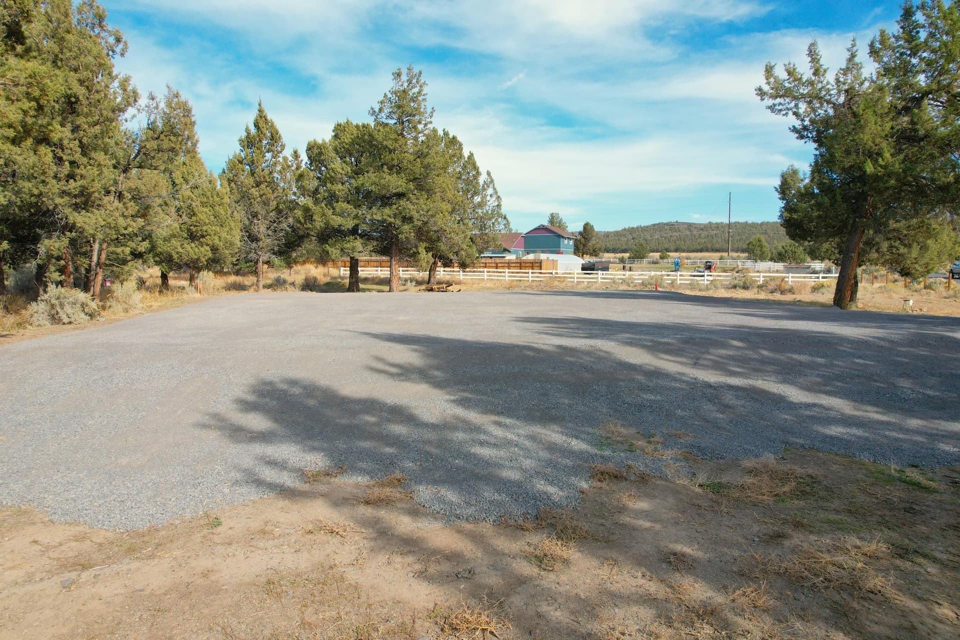 dji_fly_20251023_135130_613_176125294211. Photo 5 of 17, 6873 SE Riverdance Road, Prineville, OR 97754