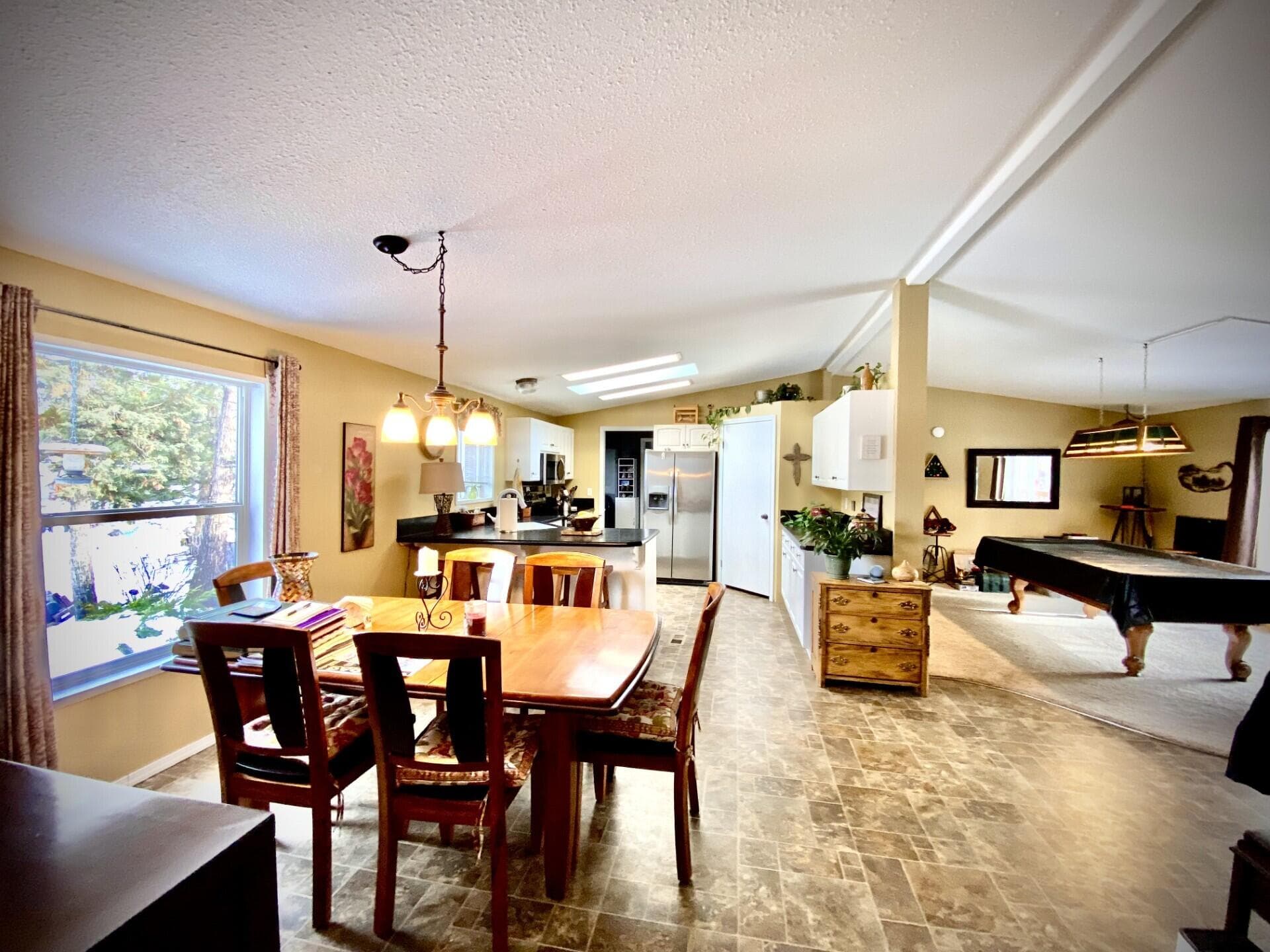 18 35. Photo 3 of 46, 64100 N N Highway 97 Unit 18, Bend, OR 97701