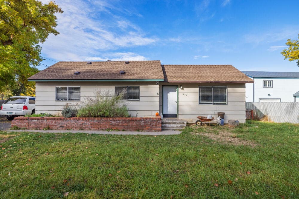 1426KaneSt-26. Photo 1 of 33, 1426 Kane Street, Klamath Falls, OR 97603