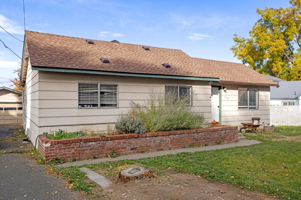 1426KaneSt-31. Photo 2 of 33, 1426 Kane Street, Klamath Falls, OR 97603