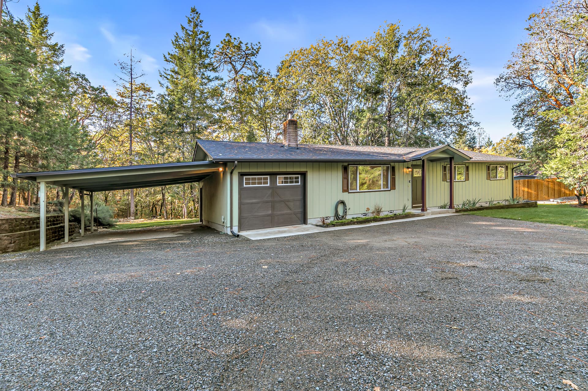 9R9A7201. Photo 2 of 46, 387 Cienaga Lane, Grants Pass, OR 97526
