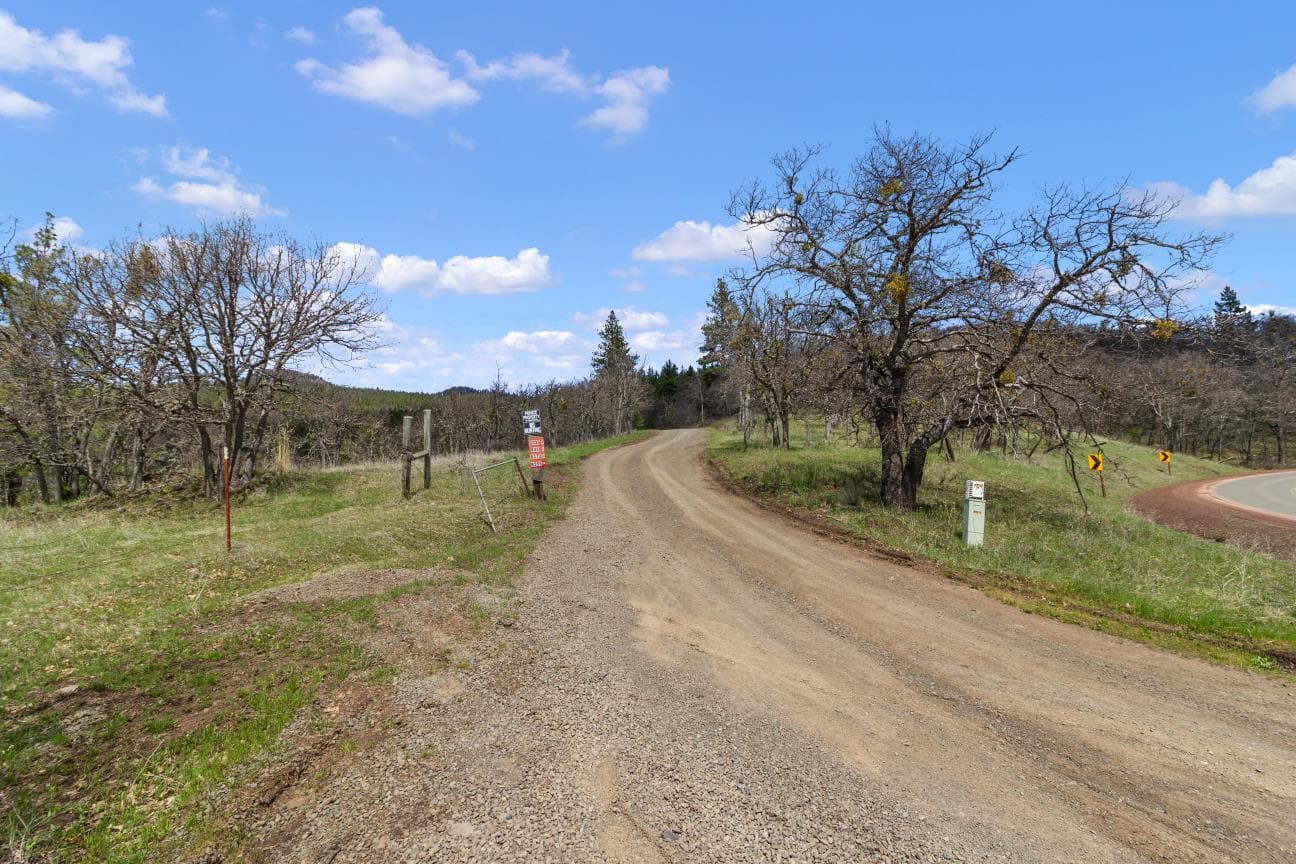 DIM 4 TL 1400. Photo 1 of 17, 0 Dead Indian Memorial Road Unit 1400, Ashland, OR 97520