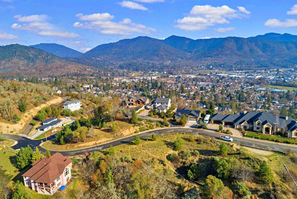 Looking towards the city.. Photo 1 of 7, 1172 NW Starlite Place, Grants Pass, OR 97526