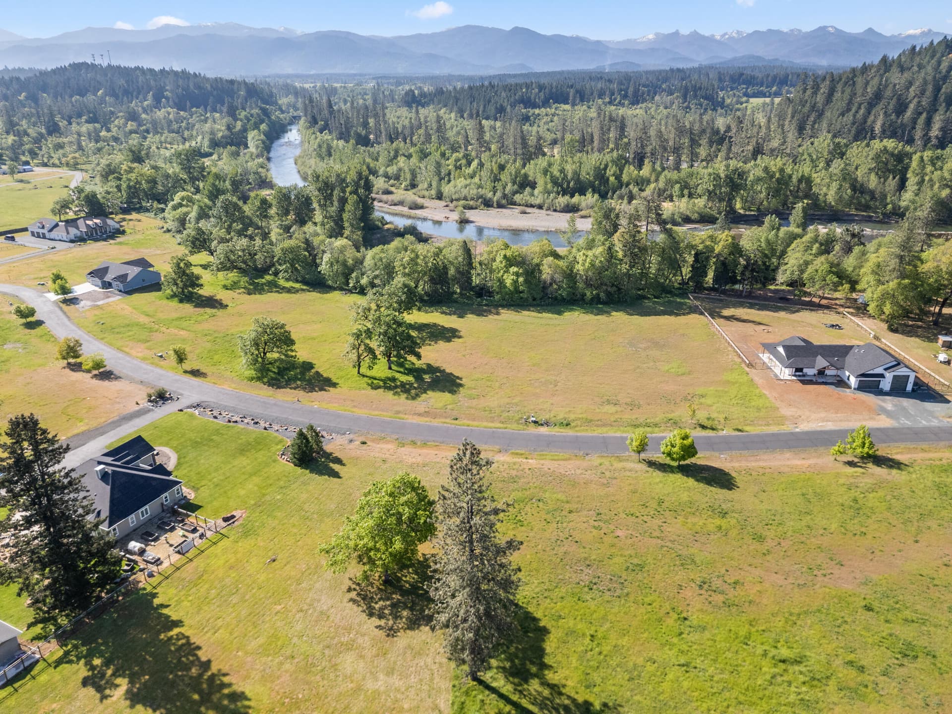 8_561 e forks cir - drone - 1. Photo 2 of 7, 561 E Forks Circle, Cave Junction, OR 97523