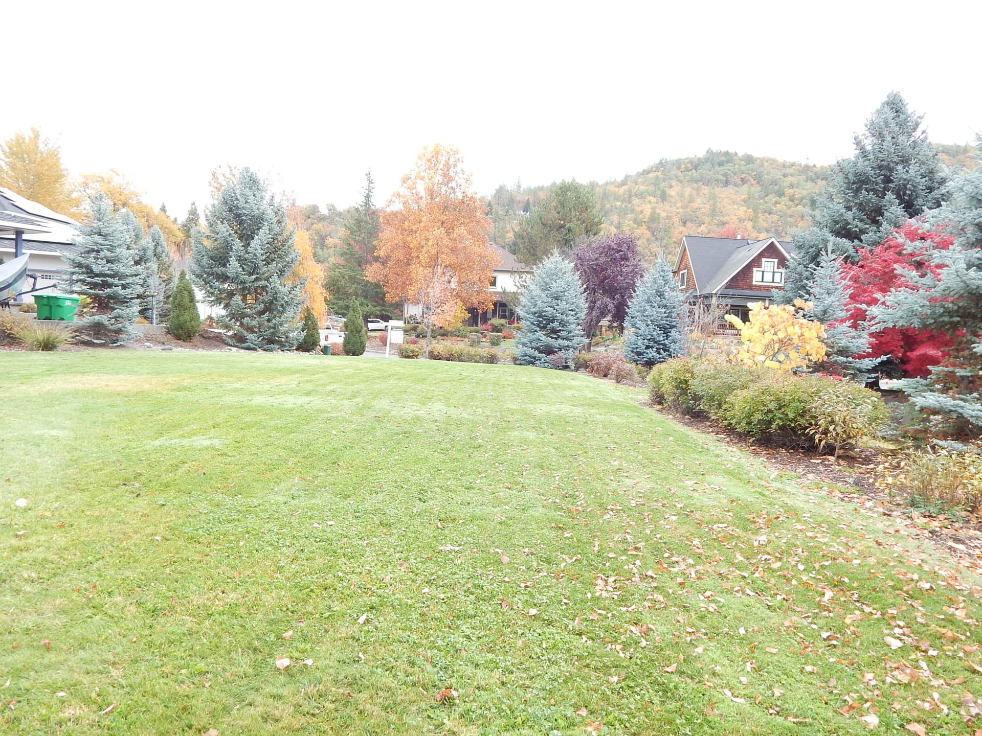 River Lot. Photo 2 of 15, 330 Penny Lane, Shady Cove, OR 97539