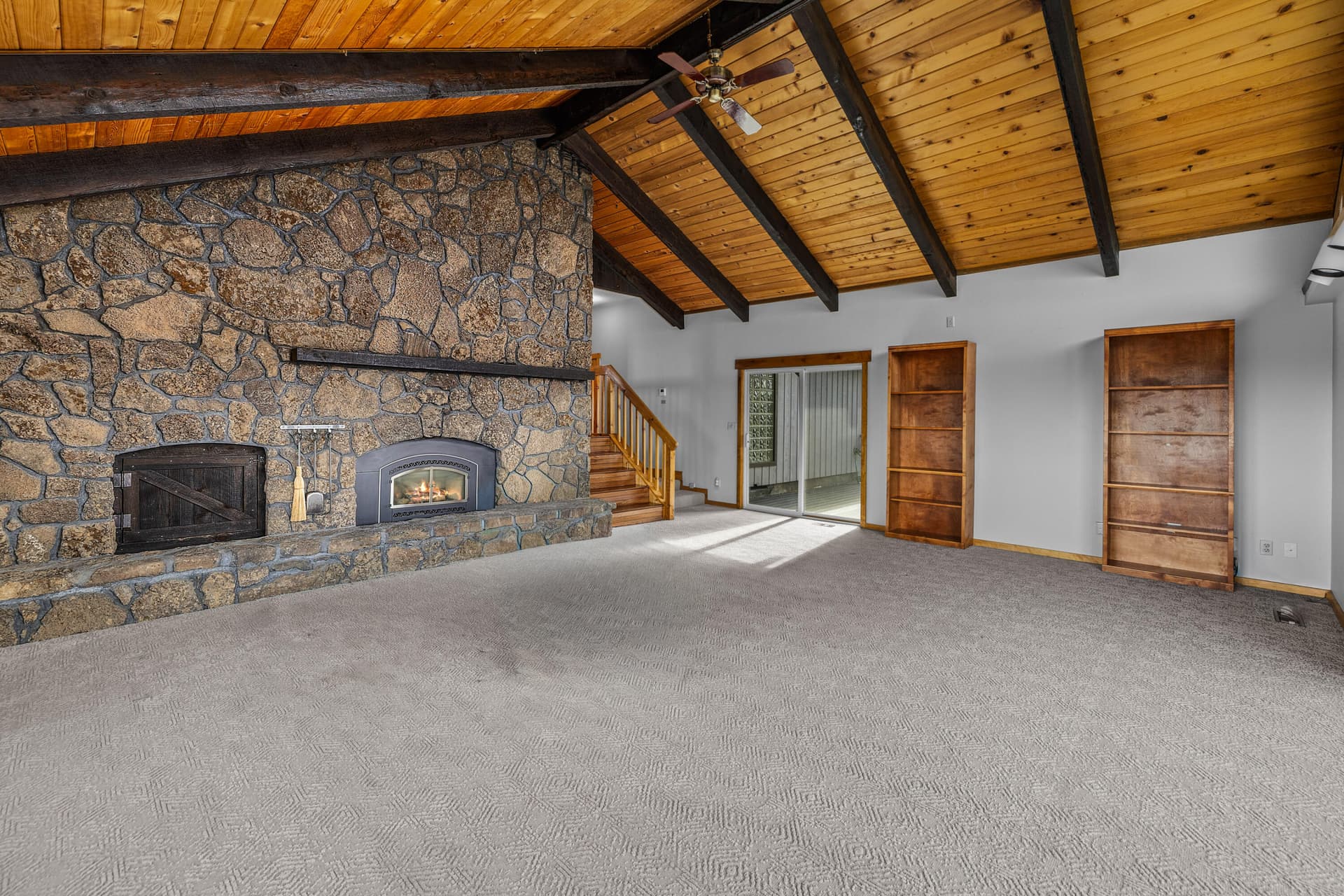 Living Room. Photo 4 of 50, 5203 NW Greenwood Avenue, Redmond, OR 97756