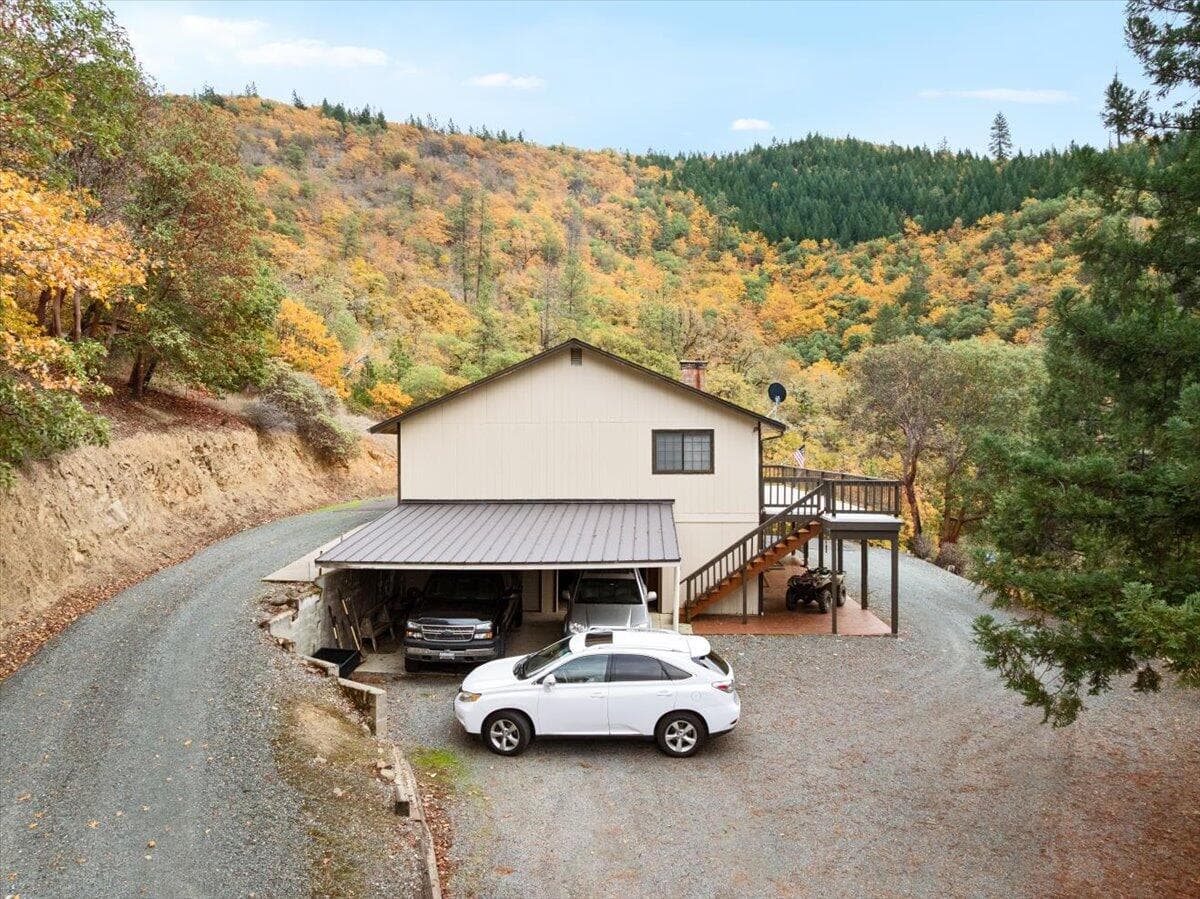 29-DJI_0057. Photo 4 of 31, 3116 Wards Creek Road, Rogue River, OR 97537
