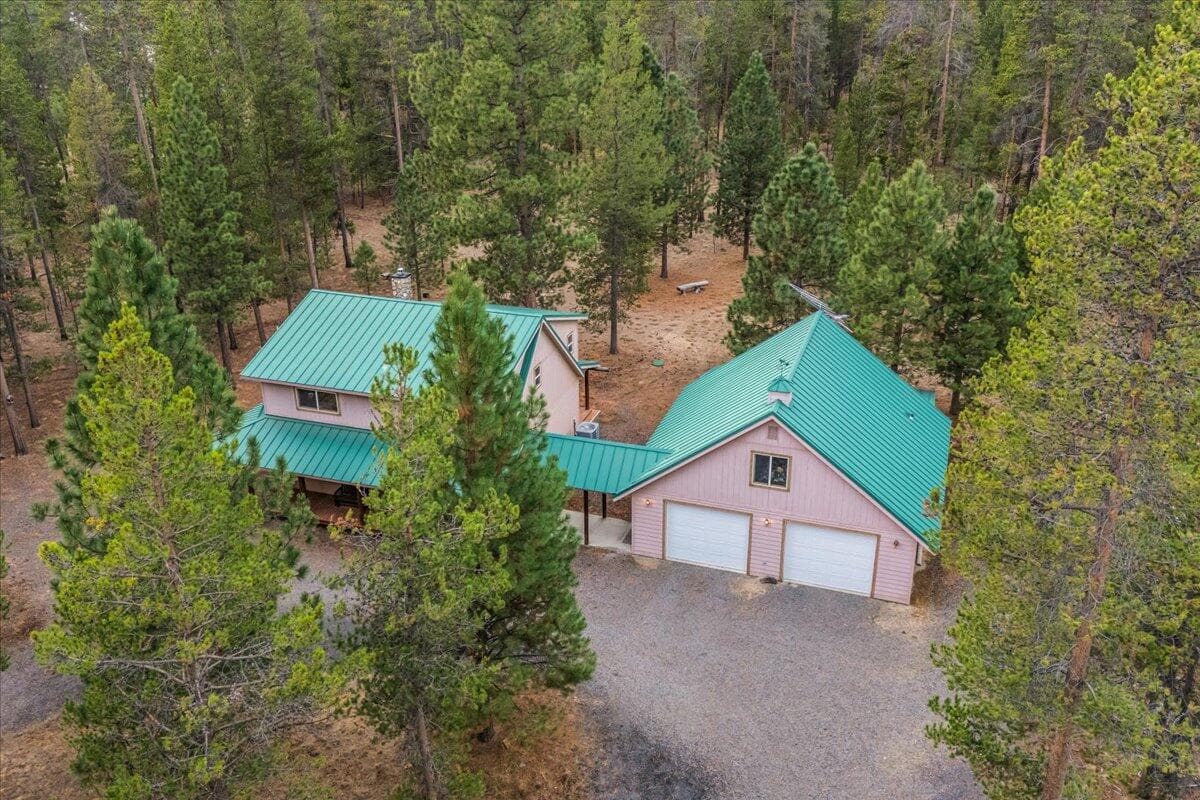 152038 Conestoga. Photo 2 of 57, 152038 Conestoga Road, La Pine, OR 97739