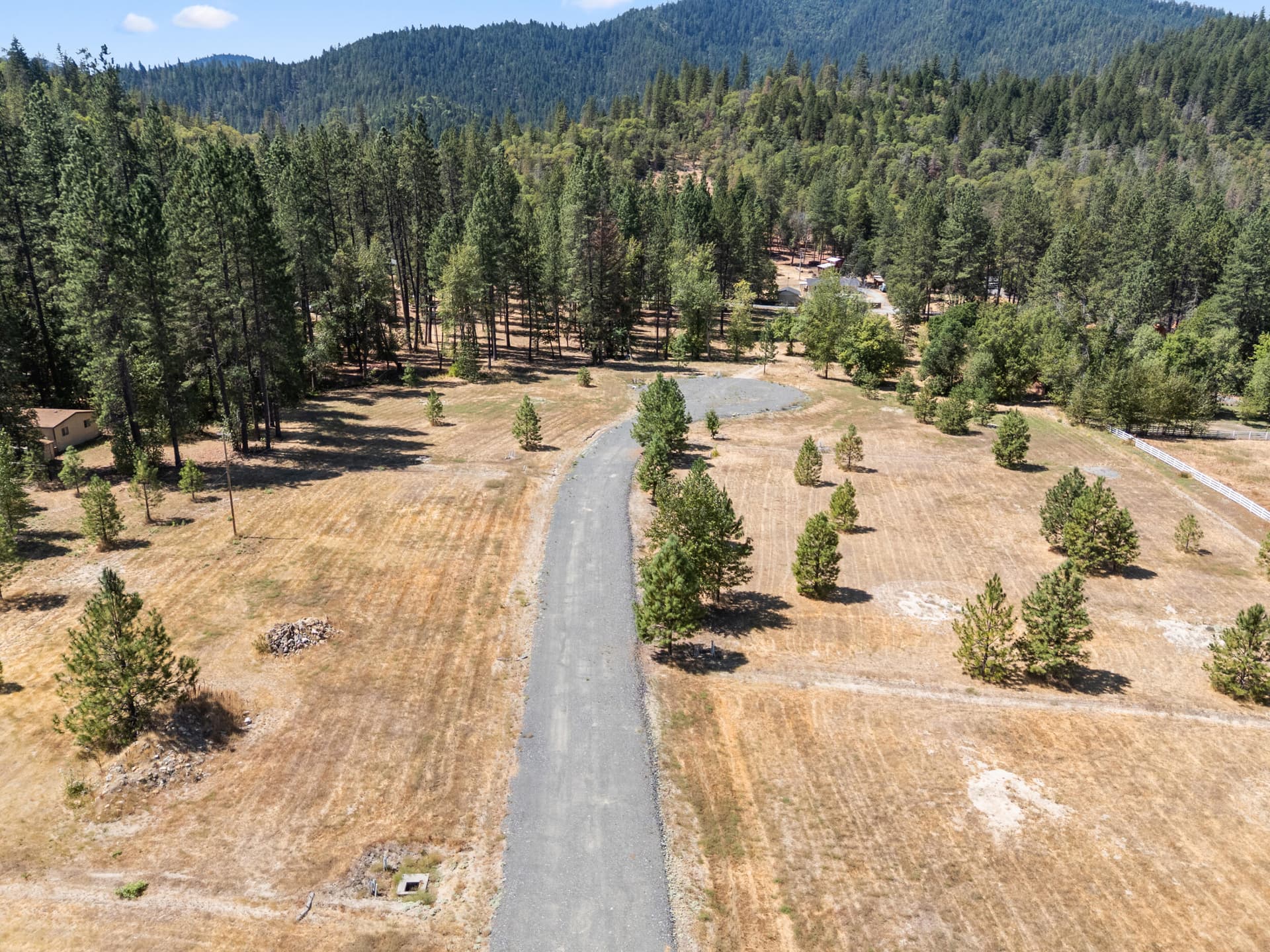4697 e evans creek rd, rogue river-dr-15. Photo 2 of 7, 255 DeRuyte Way, Rogue River, OR 97537