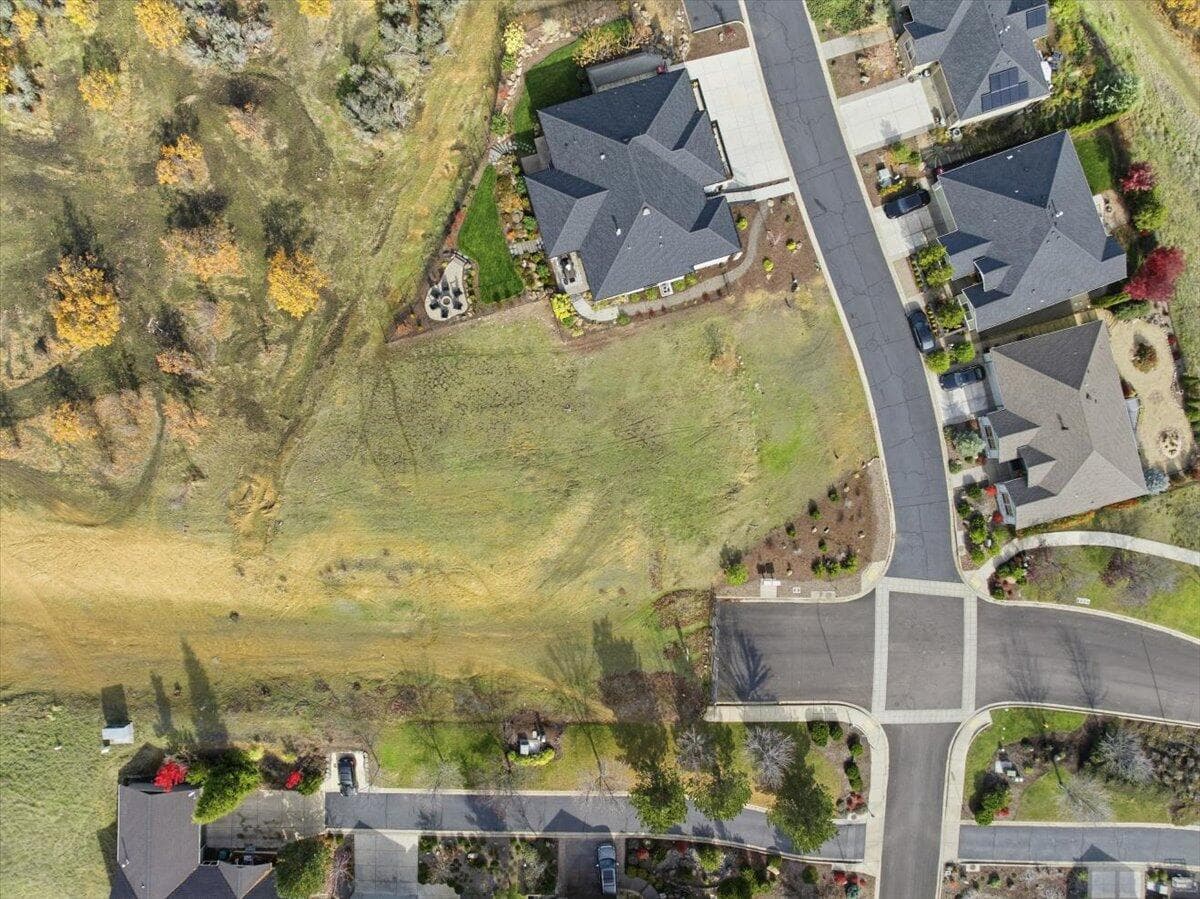 04-DJI_0098. Photo 5 of 14, 5726 Cherry Lane, Medford, OR 97504