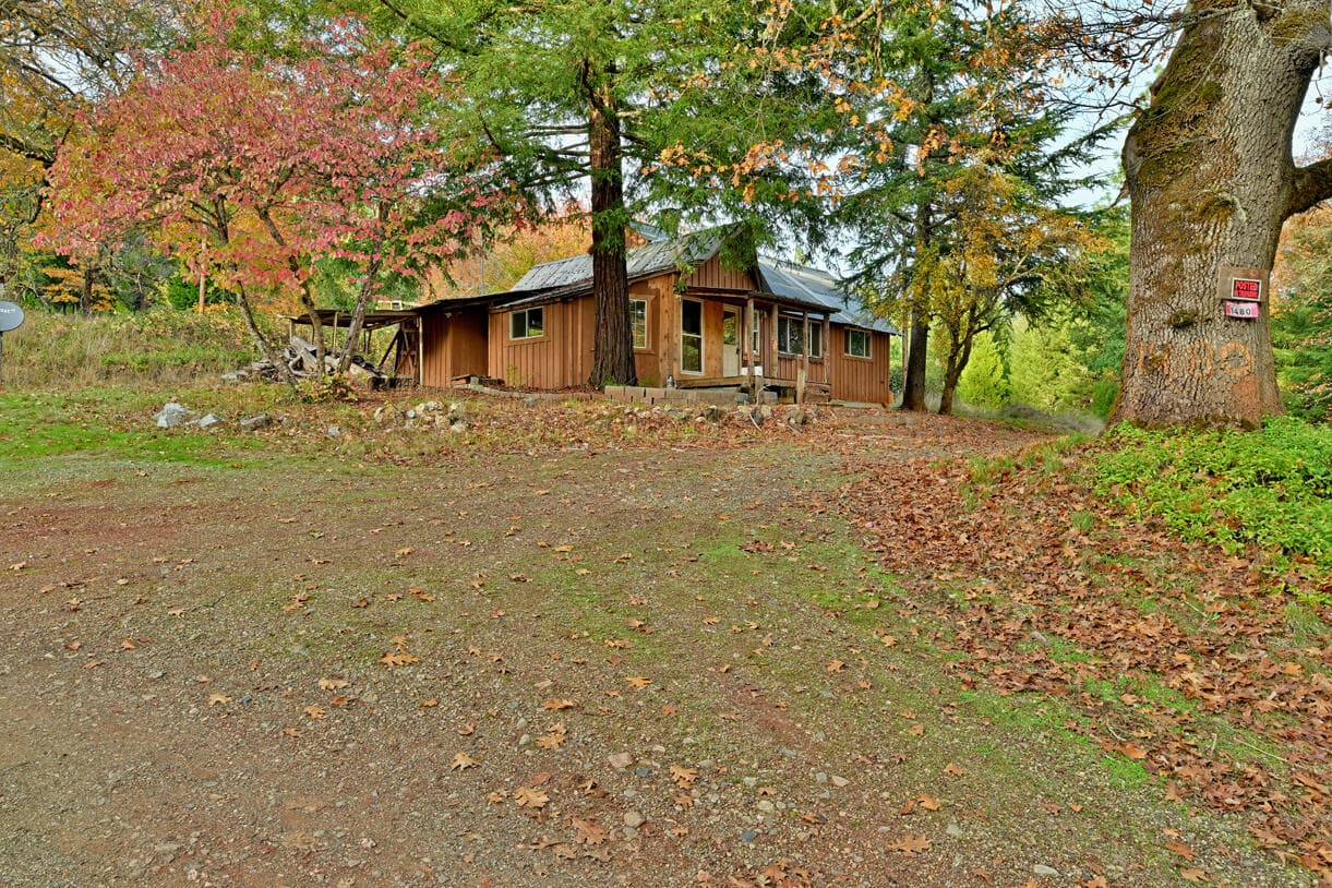 DSC_2317. Photo 2 of 29, 1480 Bridge Lane, Wolf Creek, OR 97497