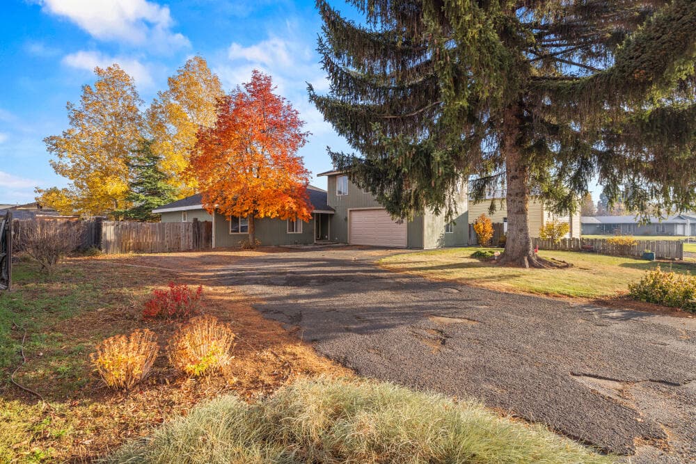 3. Photo 3 of 44, 3919 Redondo Way, Klamath Falls, OR 97603