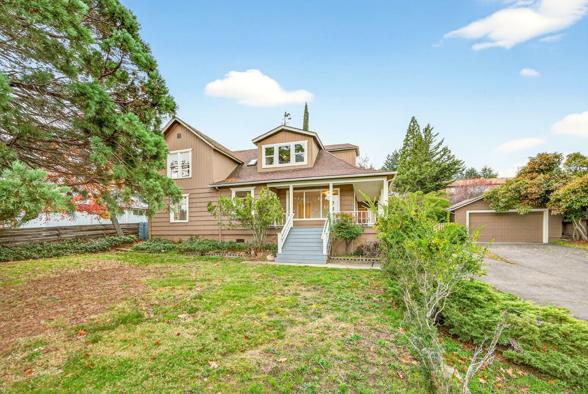 ApxCS00007. Photo 4 of 58, 527 Chestnut Street, Ashland, OR 97520