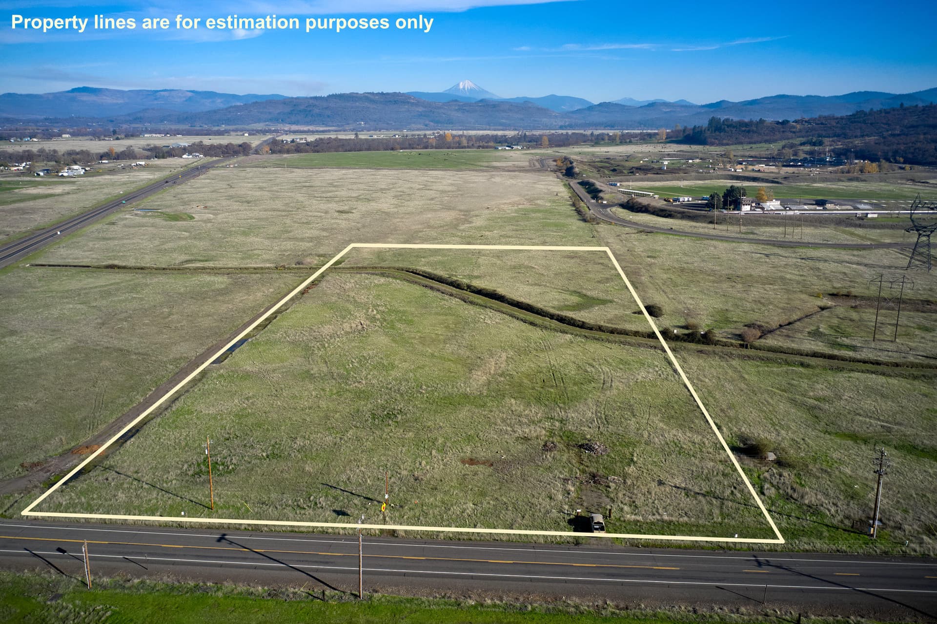 Property. Photo 1 of 16, 7314 Kershaw Road, Central Point, OR 97502