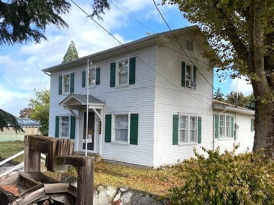 IMG_0916. Photo 2 of 9, 3364 Bursell Road, Central Point, OR 97502