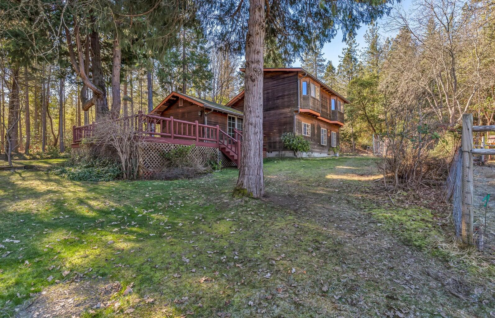 4. Photo 5 of 44, 1956 E Fork Road, Williams, OR 97544