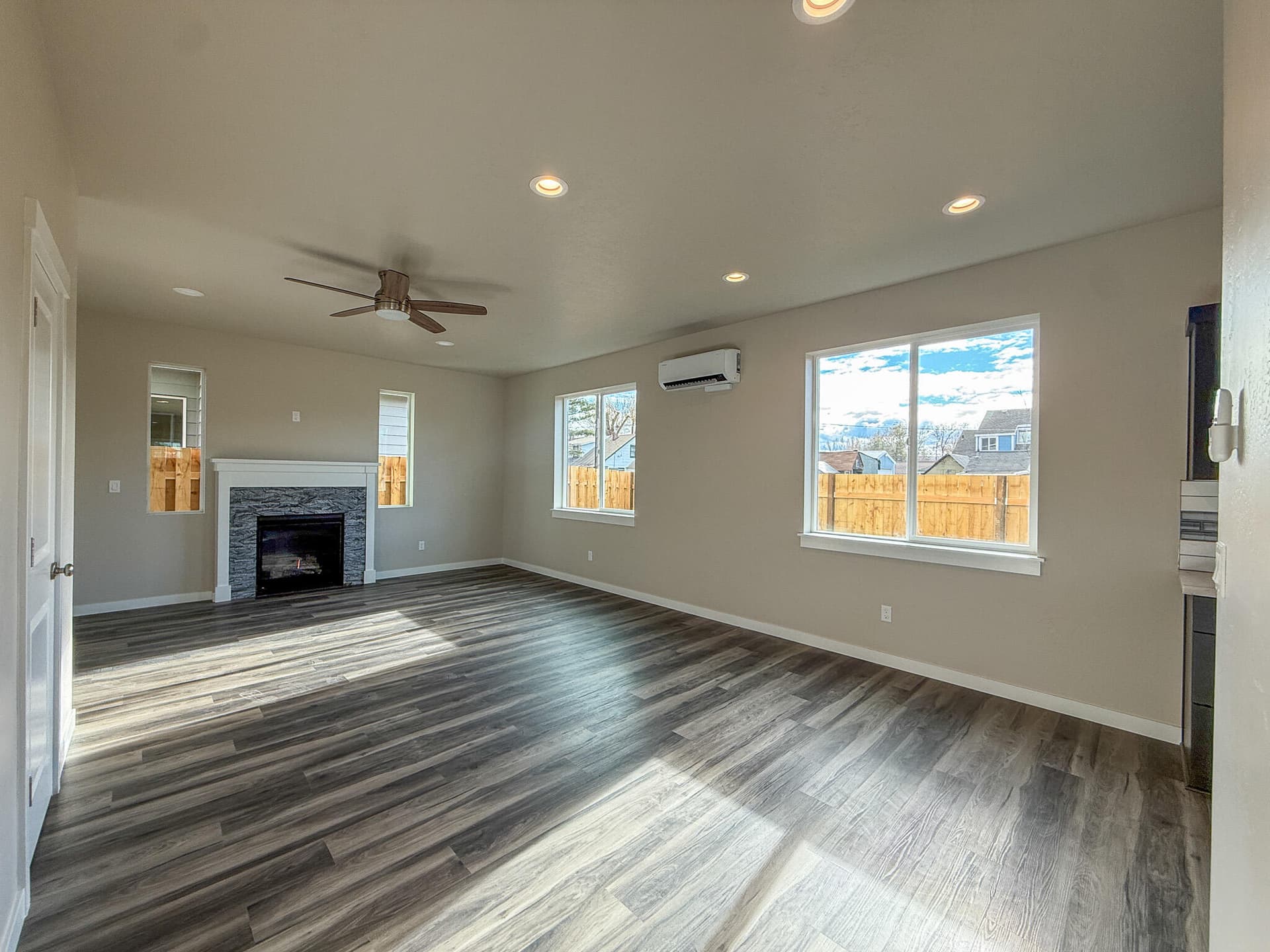 03. Photo 3 of 20, 624 NE Court Street, Prineville, OR 97754