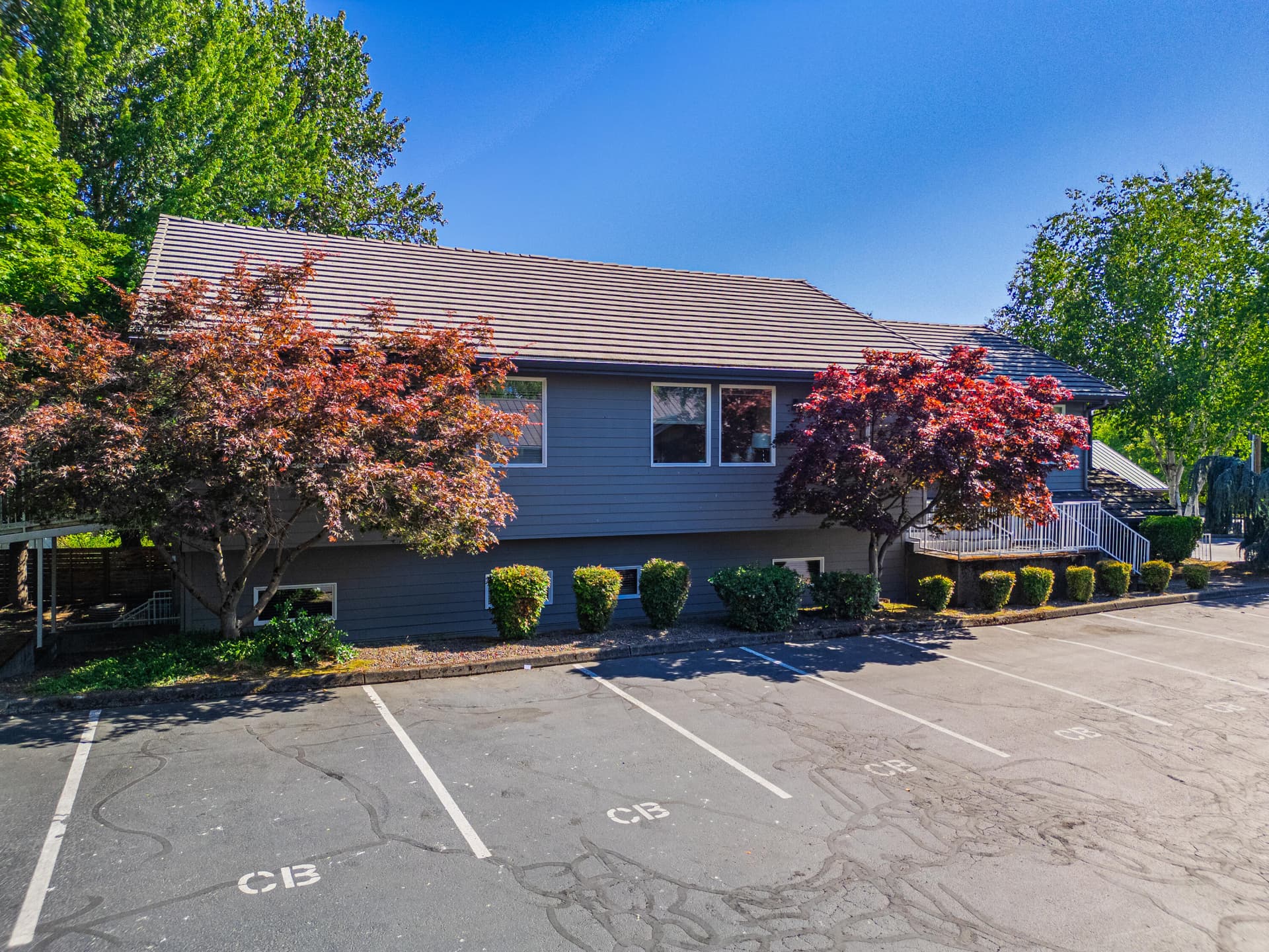 HD-8. Photo 1 of 24, 873 NE 7th Street Unit B, Grants Pass, OR 97526
