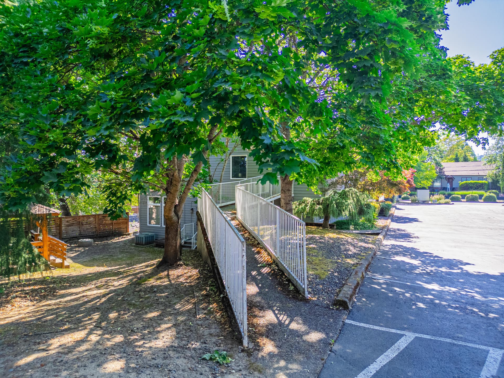 HD-6. Photo 2 of 24, 873 NE 7th Street Unit B, Grants Pass, OR 97526