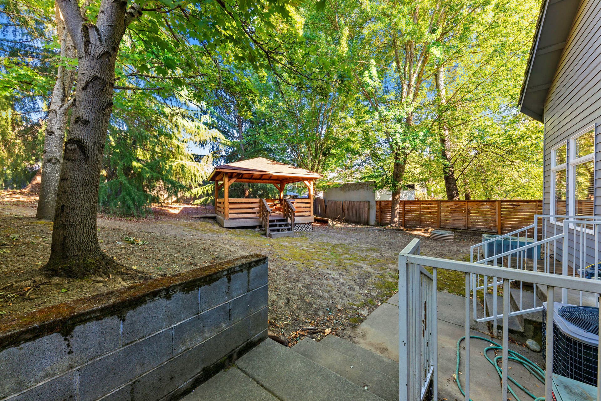 IMG_4768. Photo 5 of 24, 873 NE 7th Street Unit B, Grants Pass, OR 97526