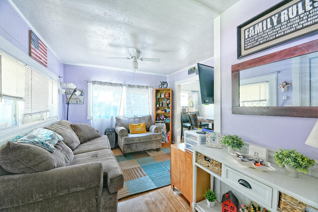 6. Photo 5 of 14, 575 SW G Street, Grants Pass, OR 97526