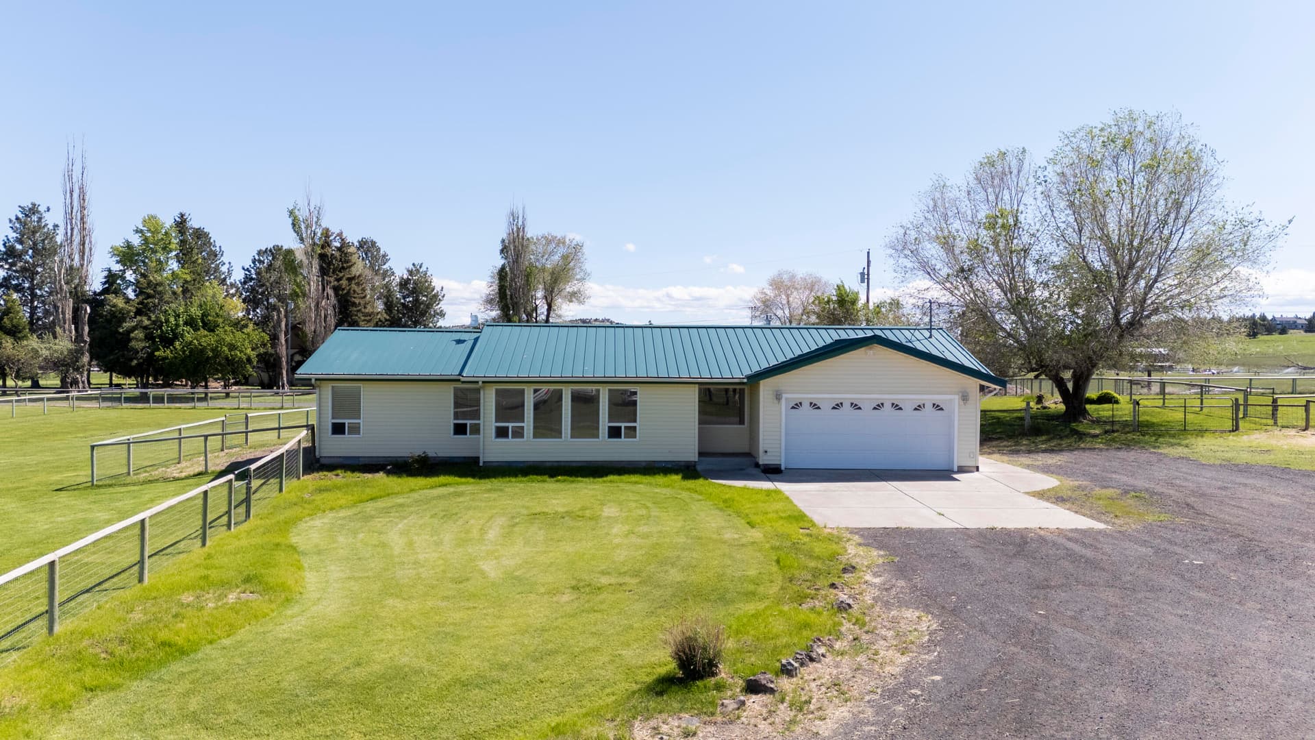 4 - 04 9101 NW 31st St, Terrebonne-1. Photo 4 of 44, 9101 NW 31st Street, Terrebonne, OR 97760