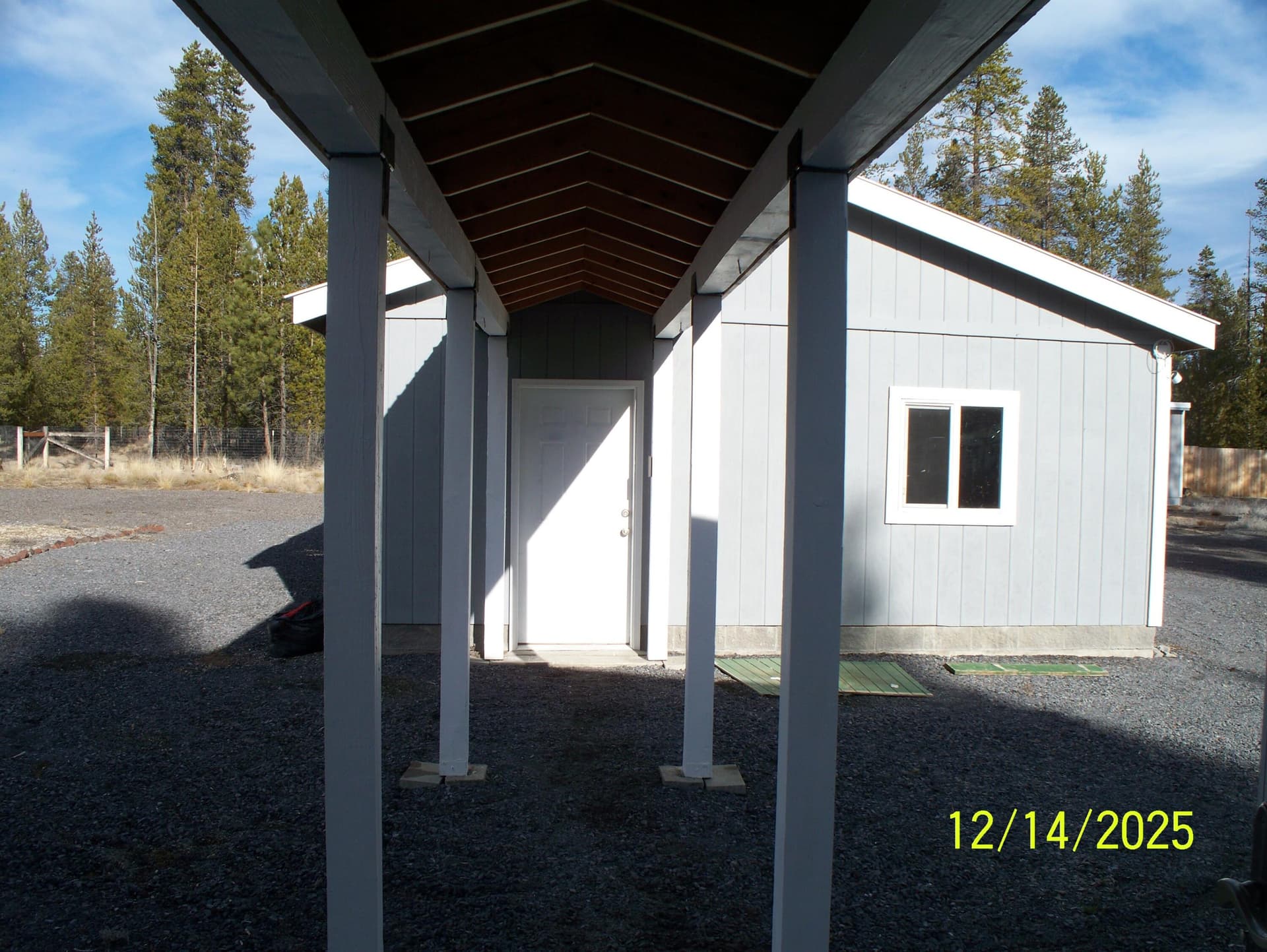 covered walk way. Photo 5 of 47, 145344 Lanewood Drive, La Pine, OR 97739