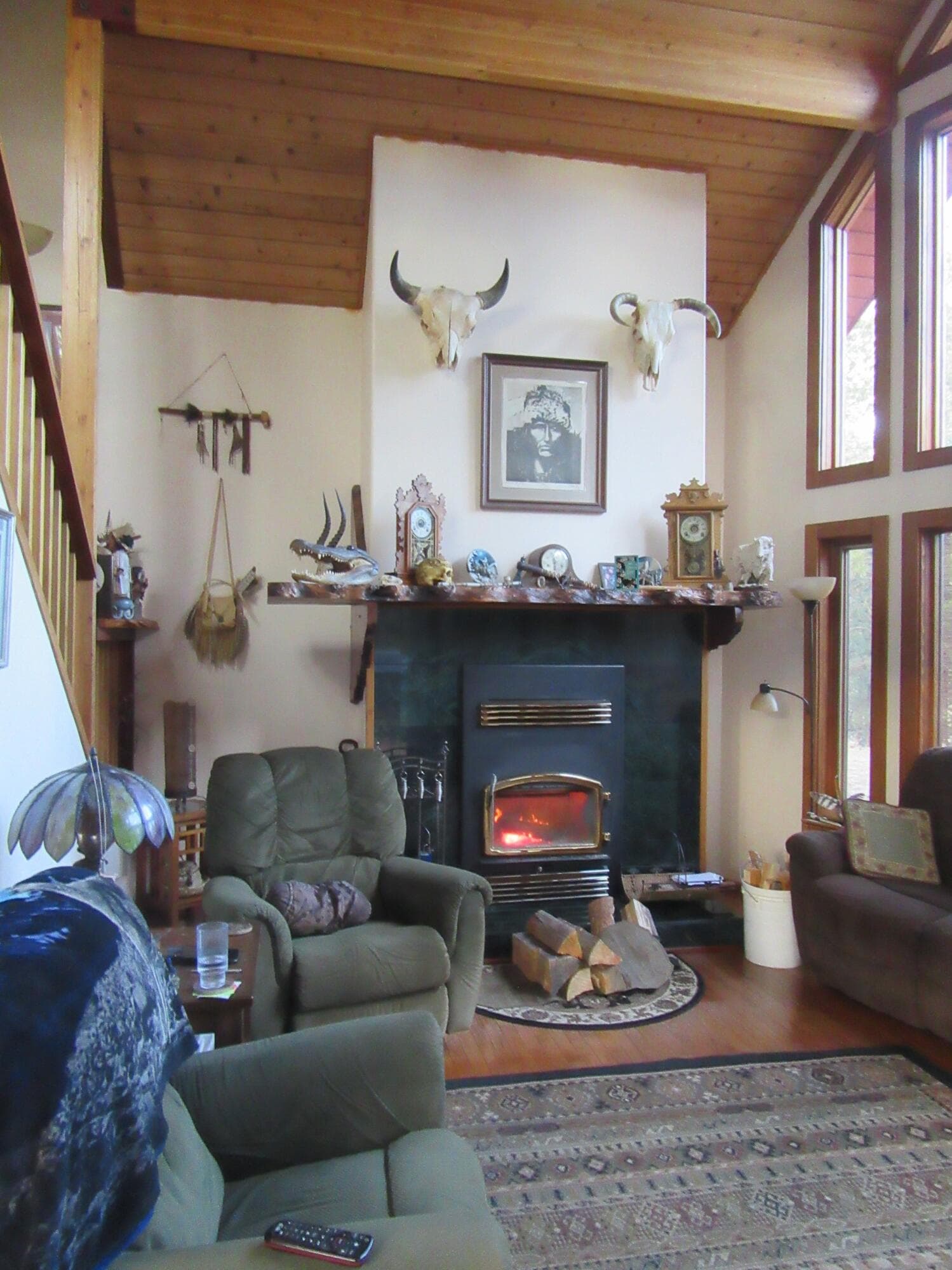 Living Great room ceiling detail. Photo 3 of 83, 16144 Sprague River Road, Chiloquin, OR 97624