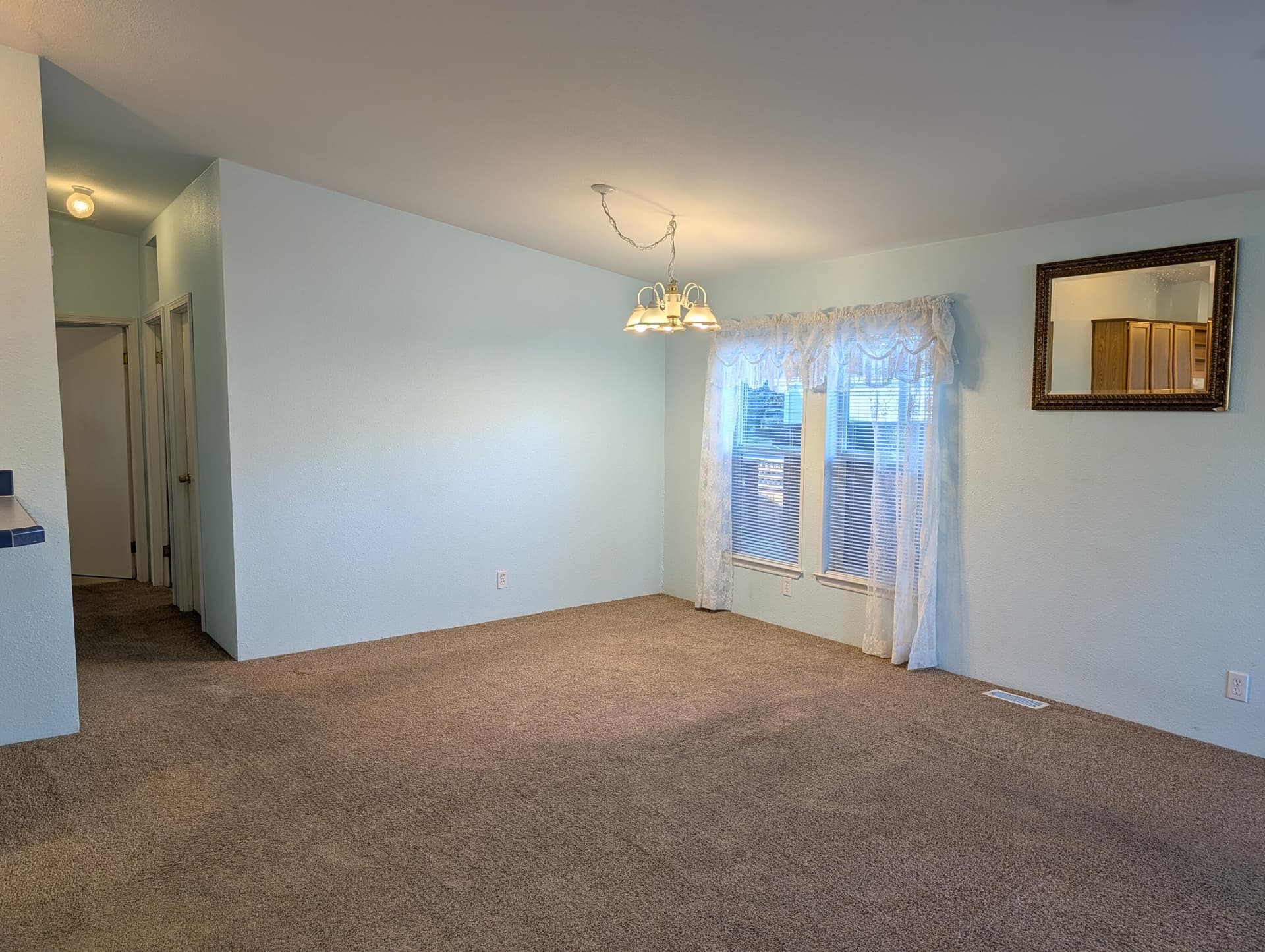 Dinning Room. Photo 2 of 38, 1055 N 5th Street Unit UNIT 110, Jacksonville, OR 97530