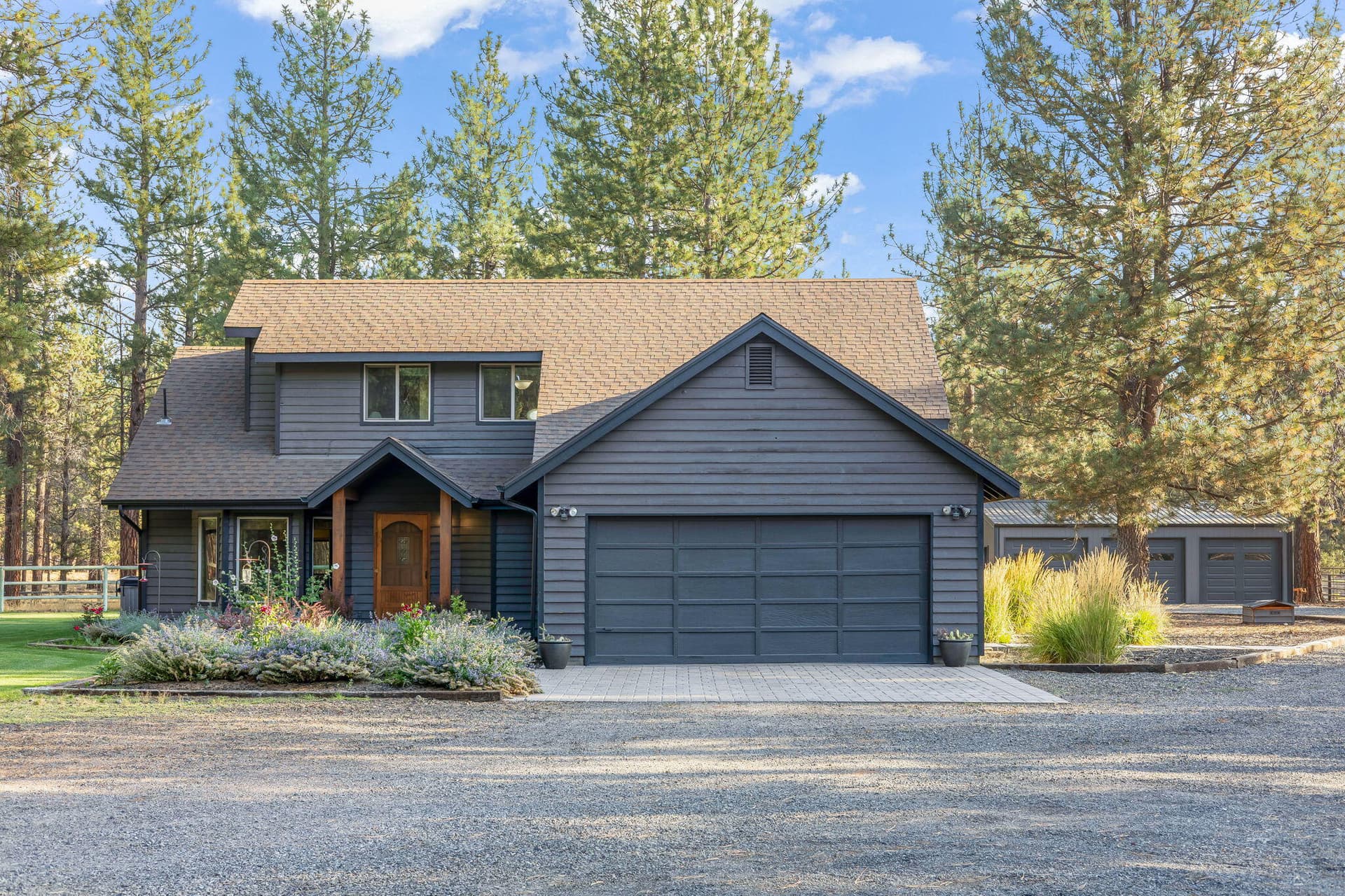 5. Photo 5 of 57, 15624 National Forest Lane, Sisters, OR 97759