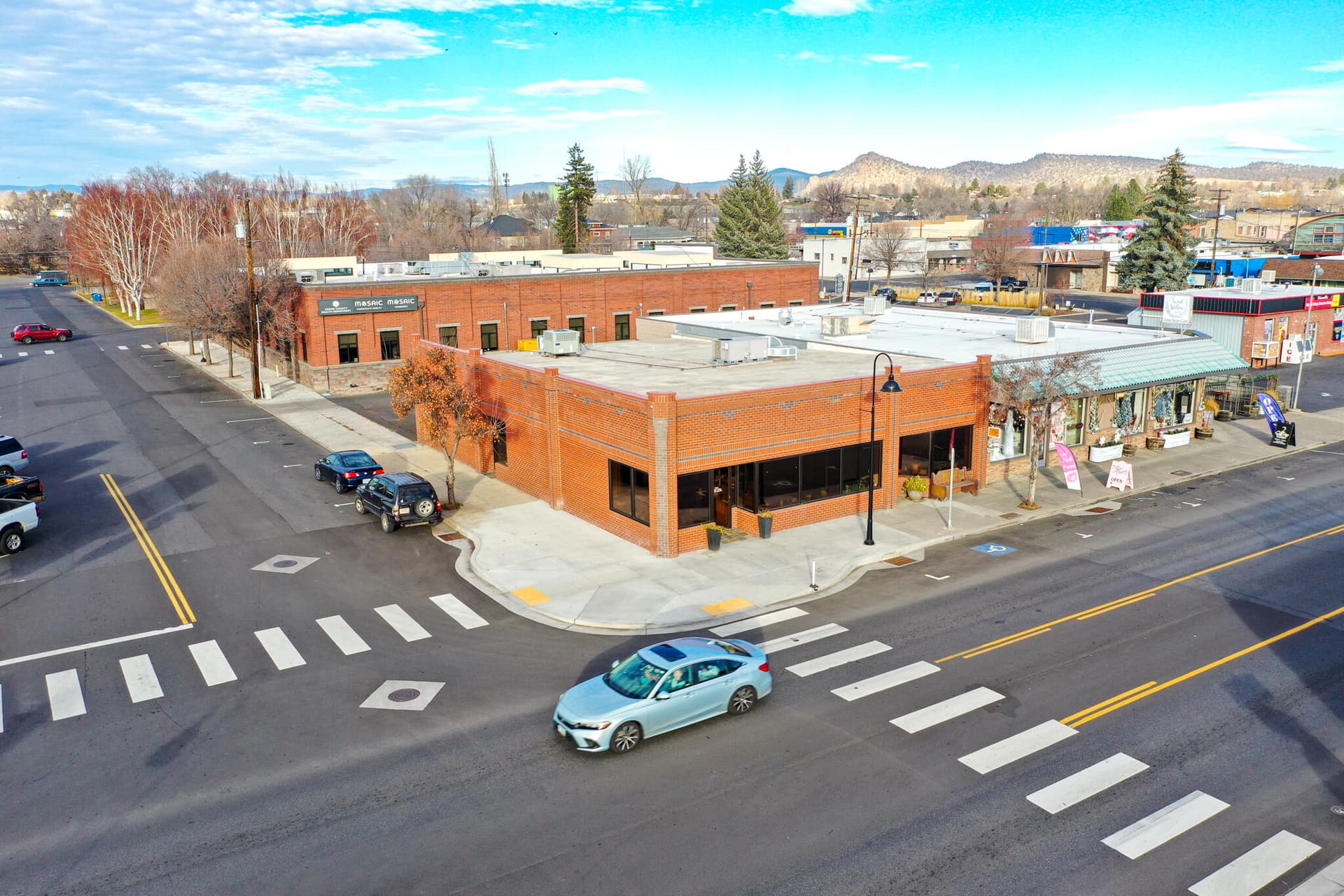 3. Photo 3 of 38, 297 NW 3rd Street, Prineville, OR 97754
