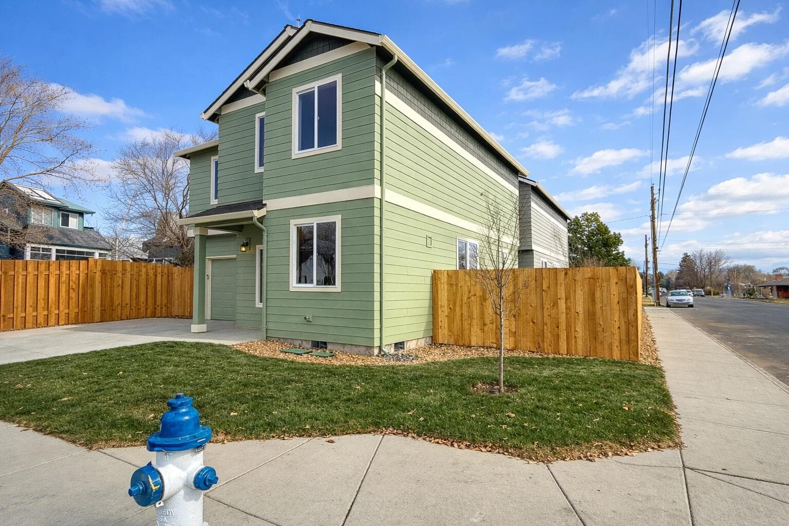 02-2. Photo 2 of 20, 624 NE Court Street, Prineville, OR 97754