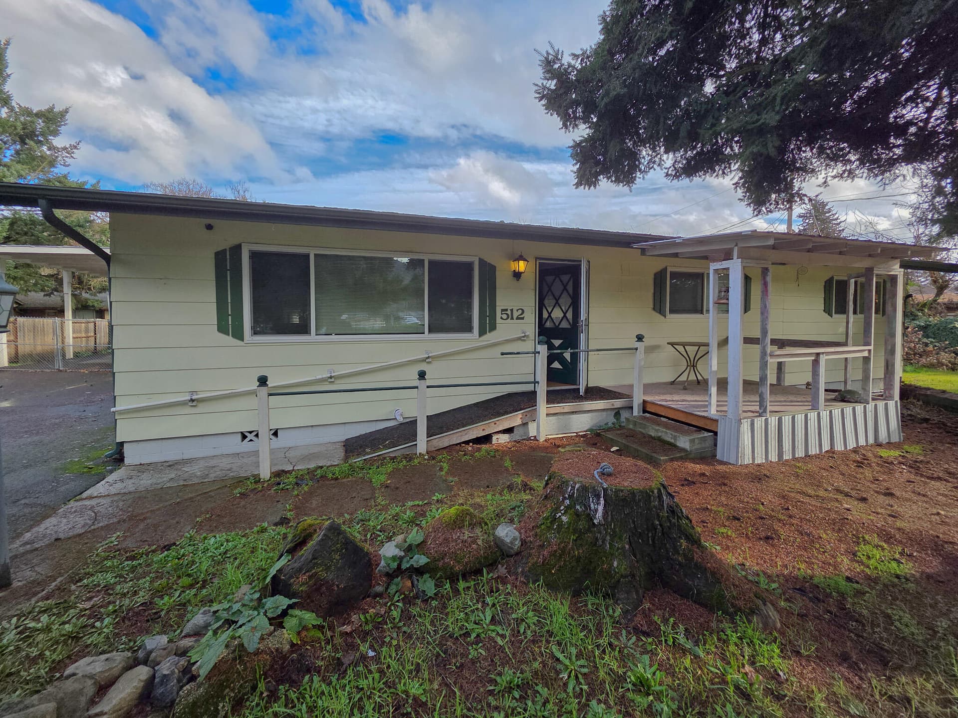 20260104_134126. Photo 1 of 68, 512 Pine Street, Rogue River, OR 97537