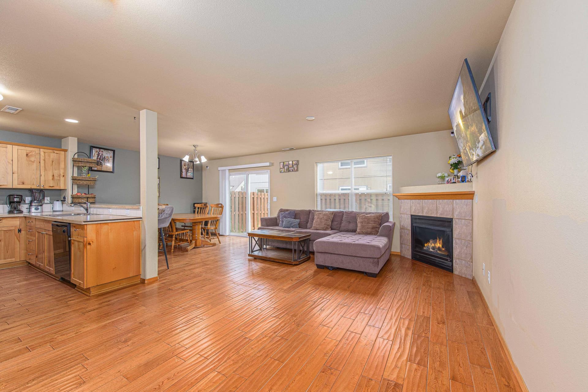 SW Indian Cir (1 of 30). Photo 5 of 25, 2881 SW Indian Circle, Redmond, OR 97756
