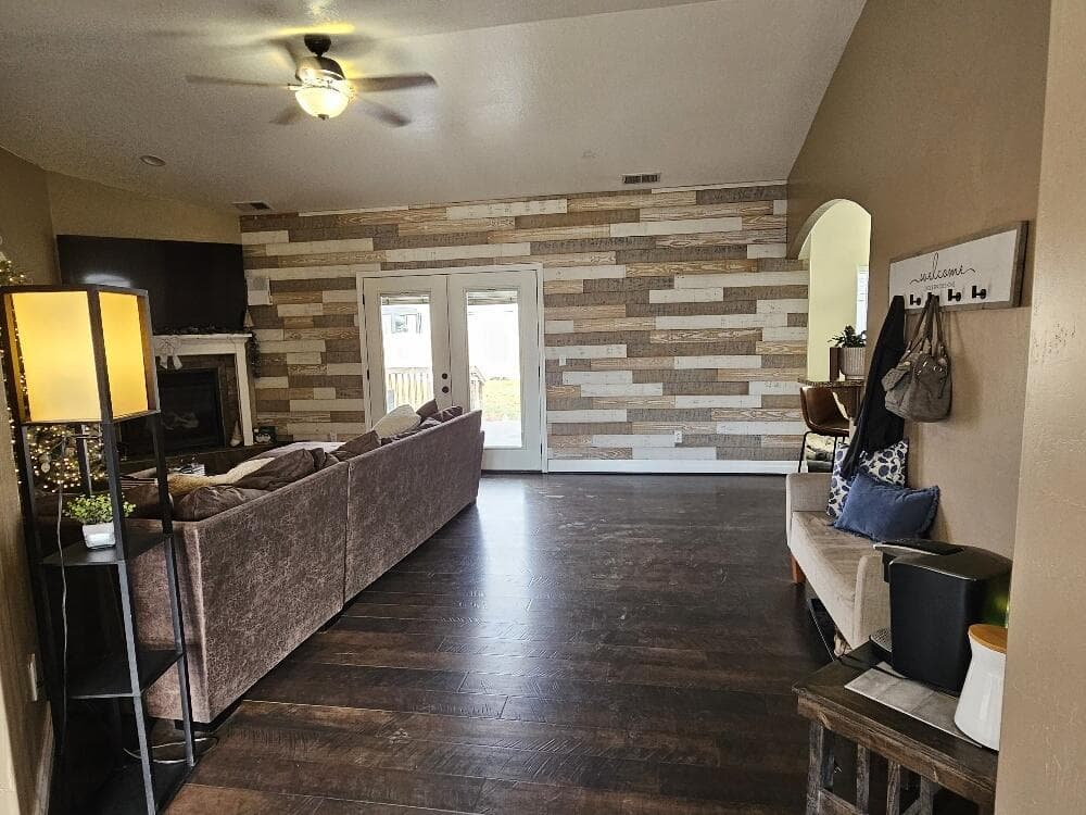 Entry. Photo 5 of 51, 6405 Ventura Drive, Klamath Falls, OR 97603