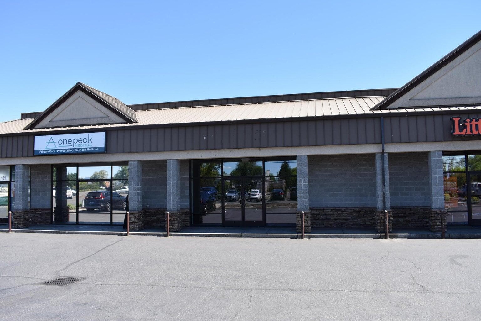 one p 4. Photo 3 of 4, 8336 Crater Lake Highway Unit 2, White City, OR 97503