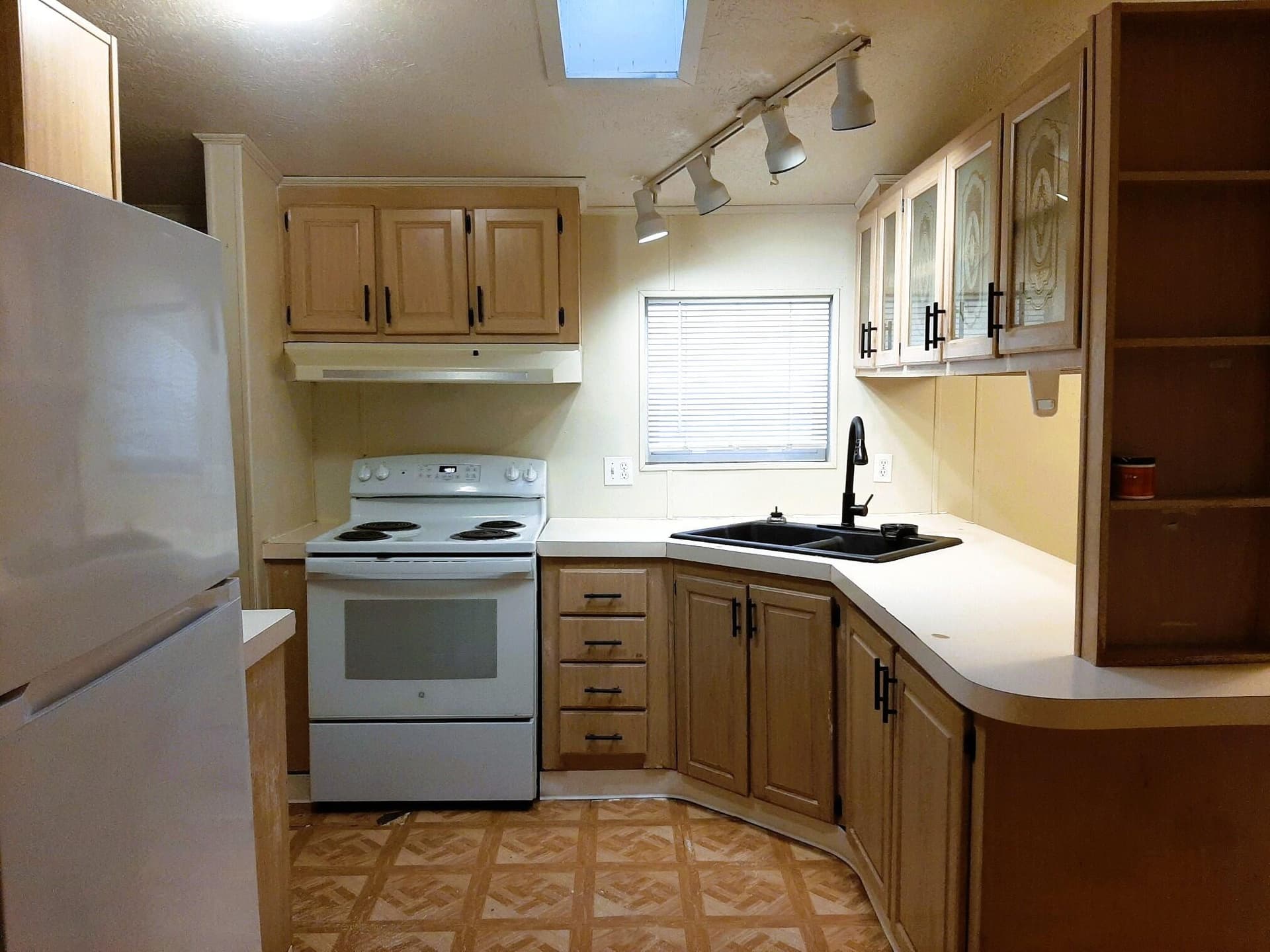 2. Photo 2 of 16, 14068 SE Shawnee Road, Prineville, OR 97754
