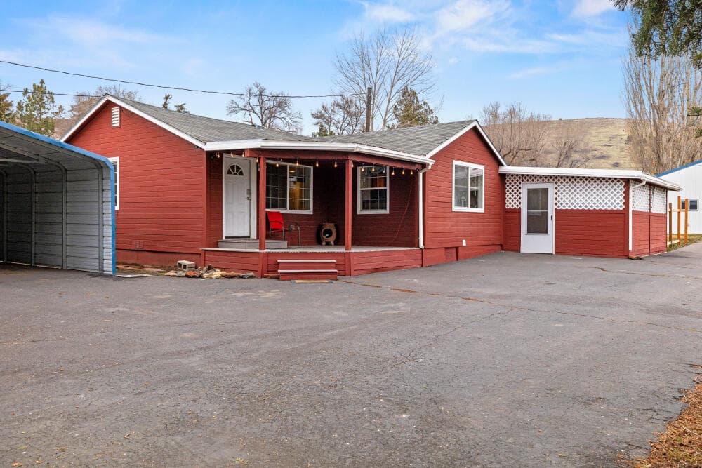 2101OgdenSt-49. Photo 3 of 40, 2101 Ogden Street, Klamath Falls, OR 97603