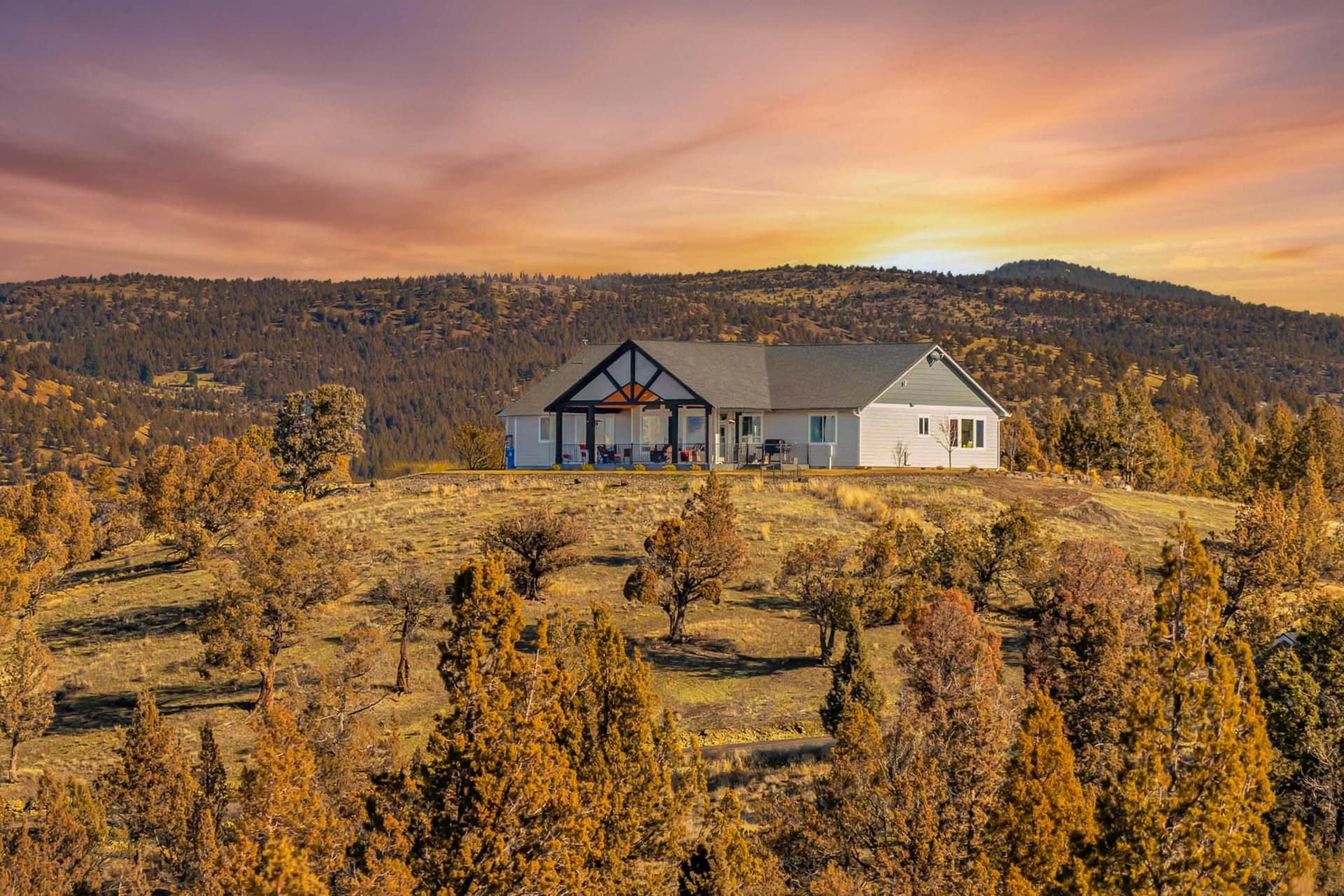 01-. Photo 2 of 53, 5582 N McKay Road, Prineville, OR 97754