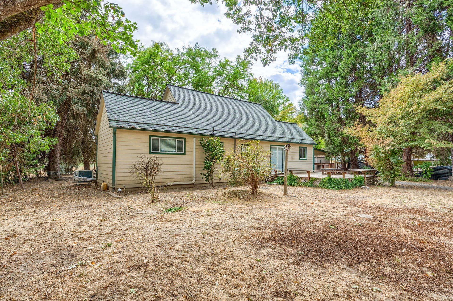 ApxRRH (9). Photo 5 of 35, 3311 Rogue River Highway, Gold Hill, OR 97525