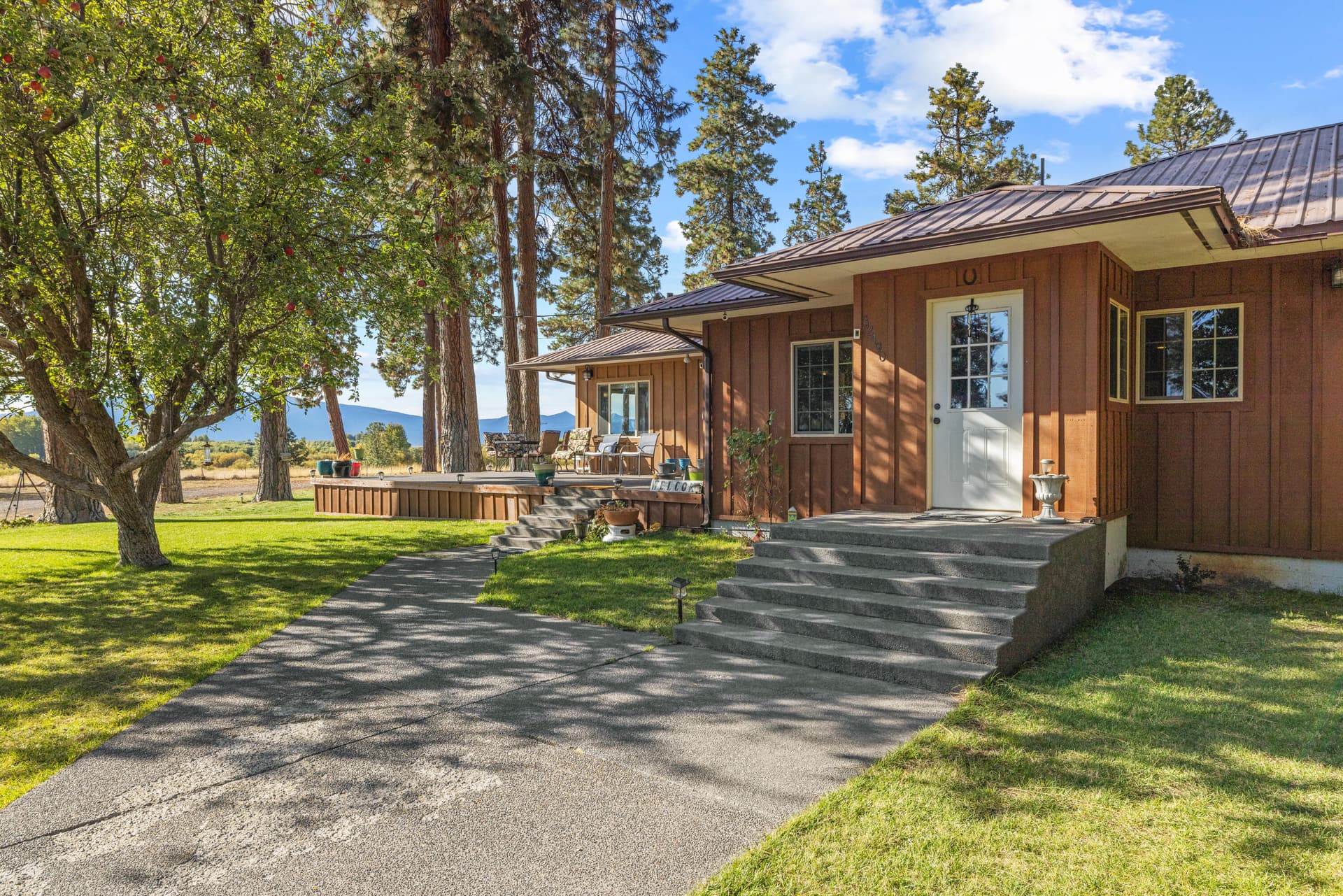 32490 Modoc Point Rd-001. Photo 1 of 133, 32486 Modoc Point Road, Chiloquin, OR 97624